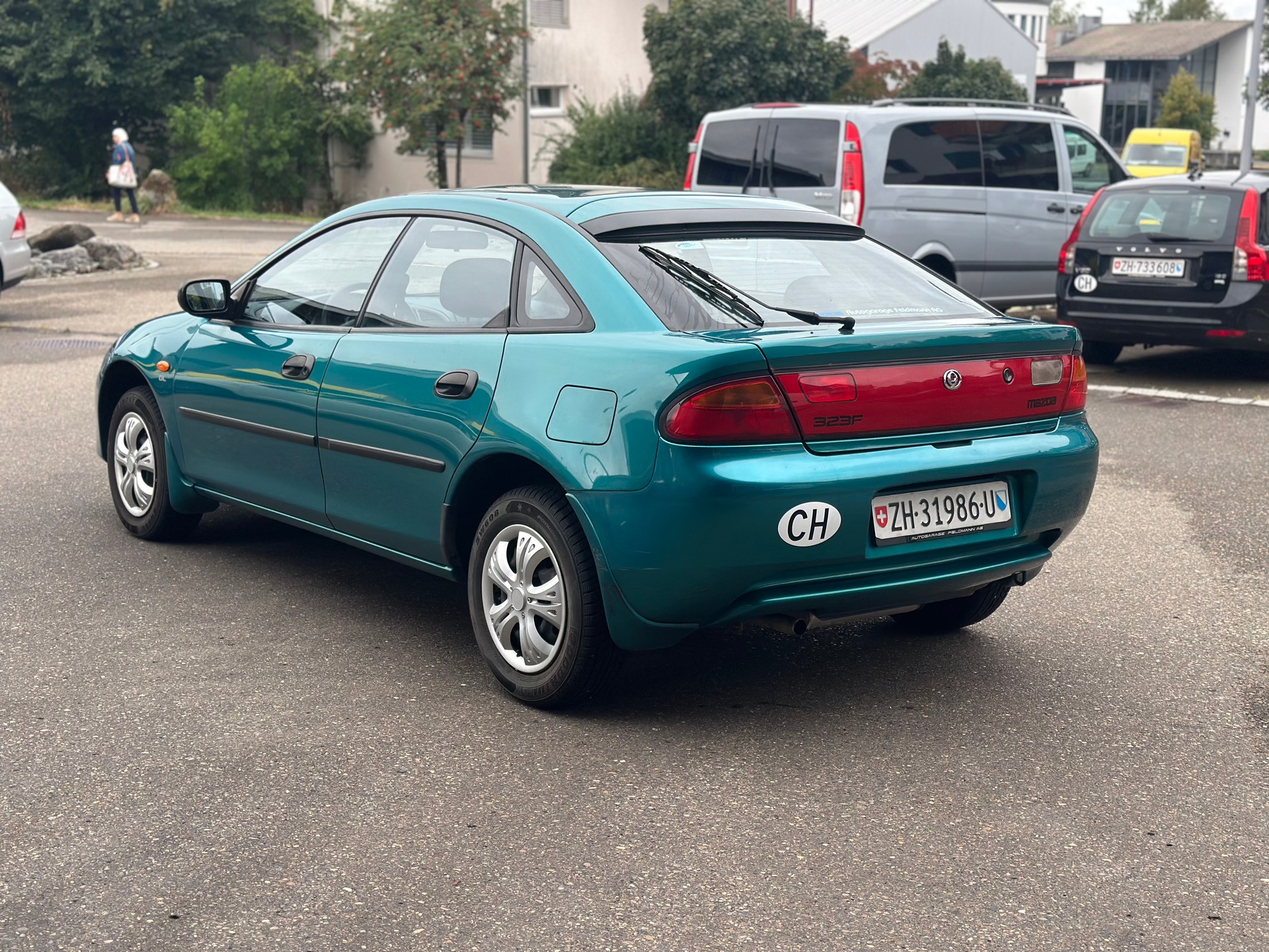 MAZDA 323 F 1.5i-16V Rainbow-image-7