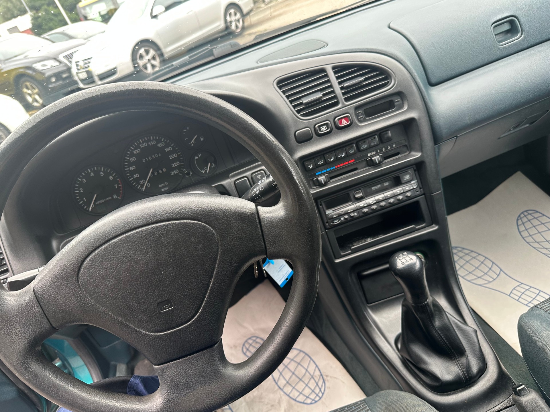 MAZDA 323 F 1.5i-16V Rainbow-image-11