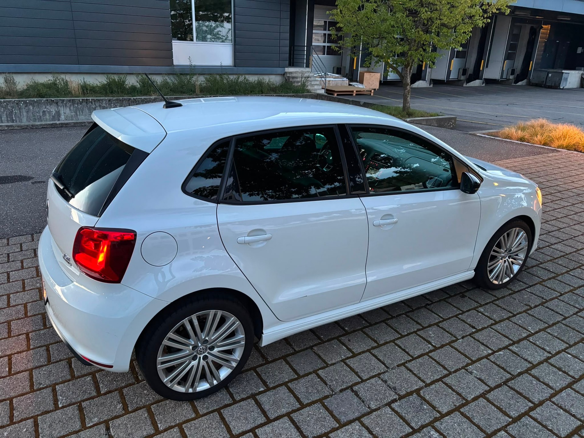 VW 1.4 TSI BlueGT-image-3