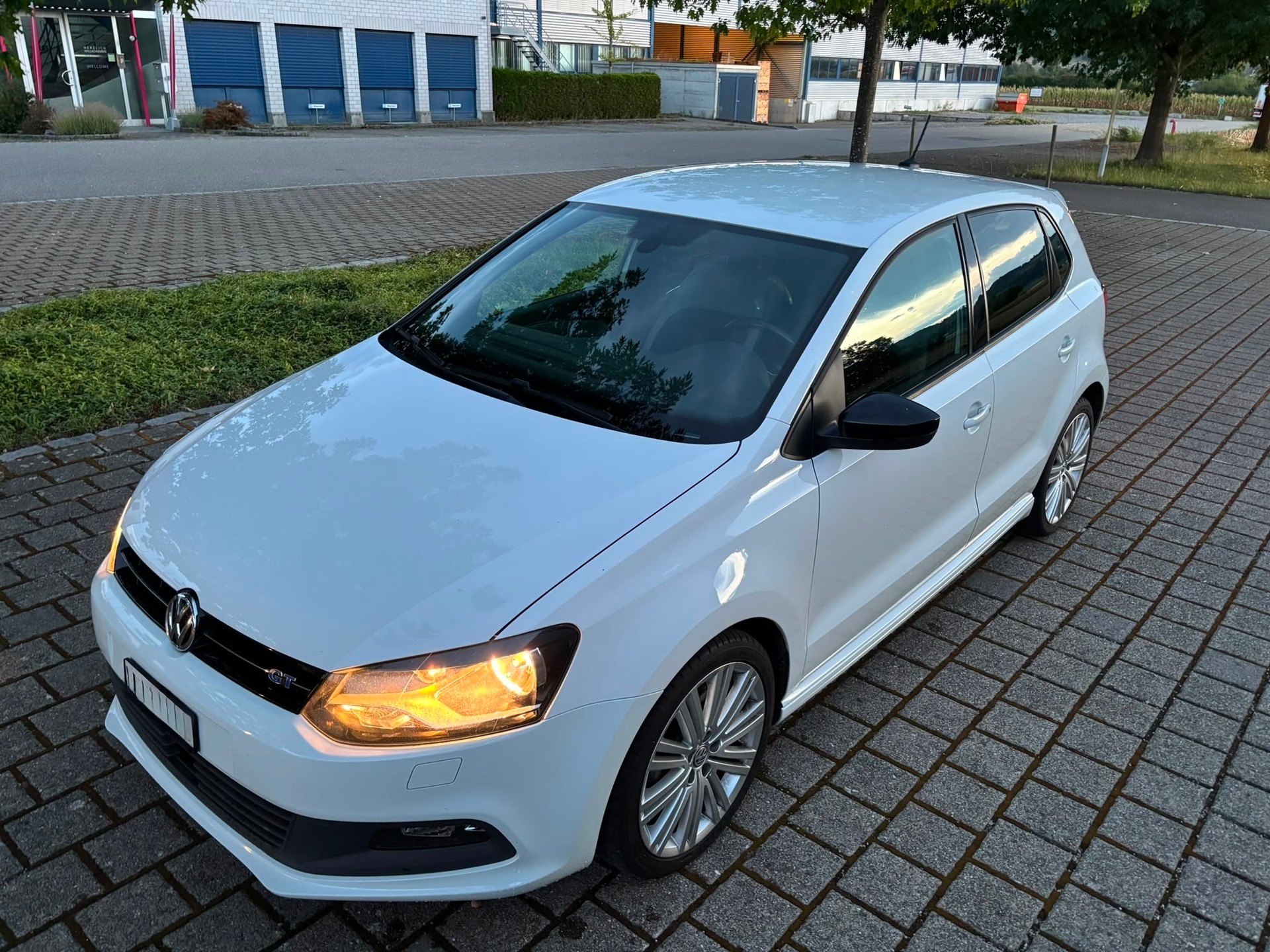 VW 1.4 TSI BlueGT-image-2