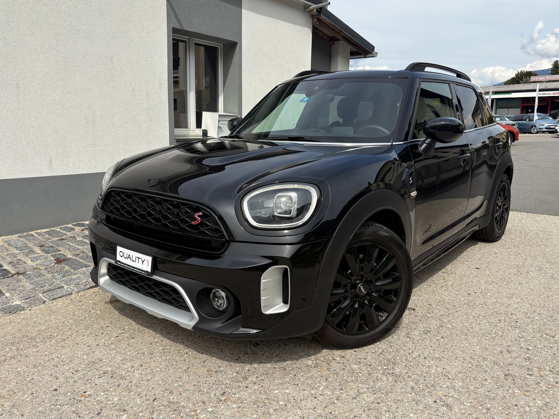 MINI Countryman Cooper S Highland Edition ALL4 Steptronic-image-1