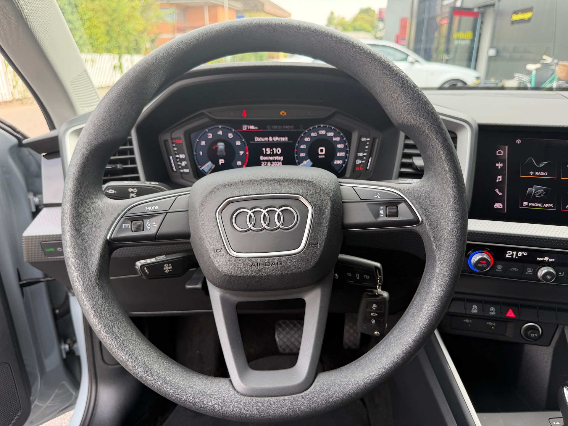 AUDI A1 Sportback 30 TFSI advanced S-tronic-image-14