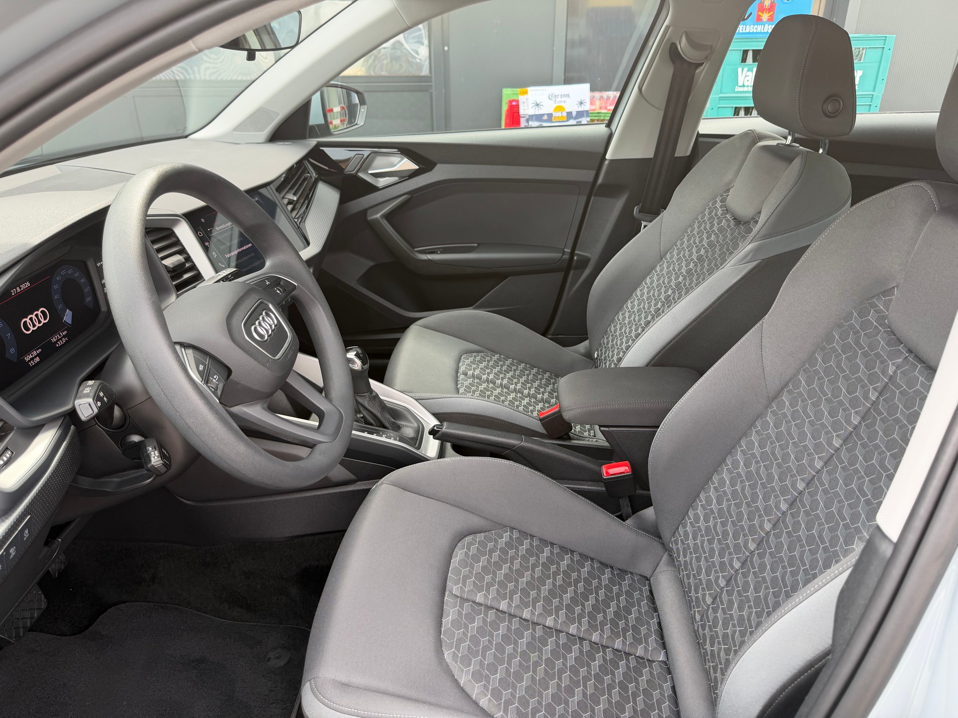AUDI A1 Sportback 30 TFSI advanced S-tronic-image-9