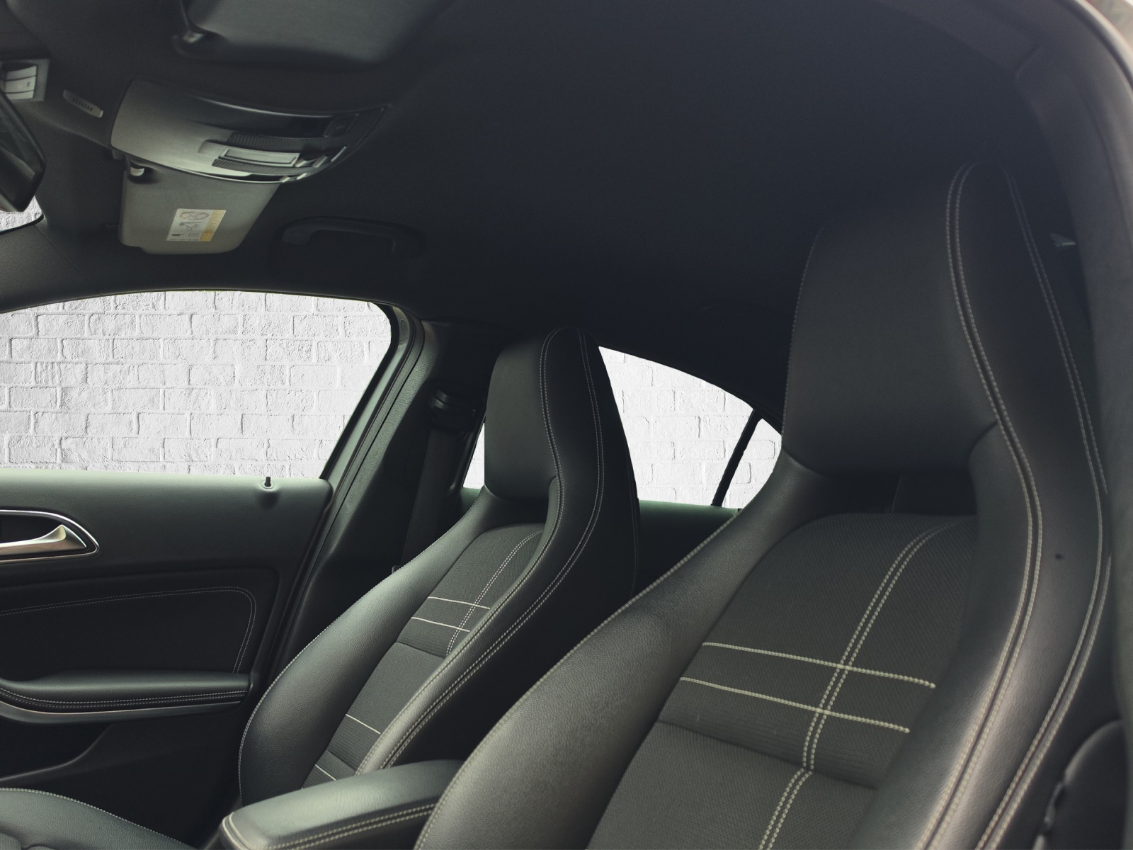 MERCEDES-BENZ A 180 Urban 7G-DCT-image-9