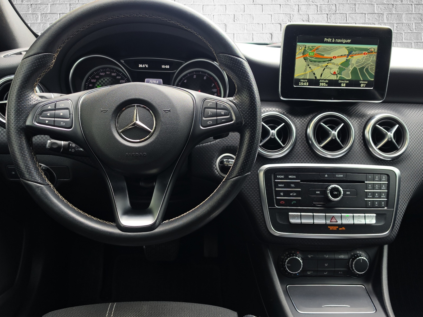 MERCEDES-BENZ A 180 Urban 7G-DCT-image-12