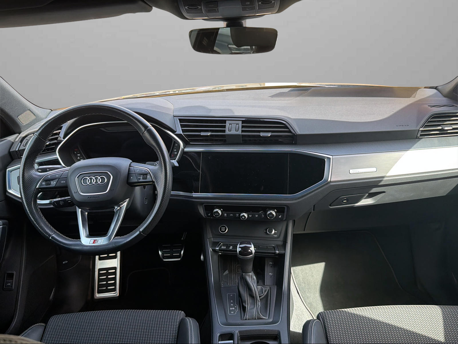 AUDI Q3 Sportback 35 TFSI S line Attraction S-tronic-image-12