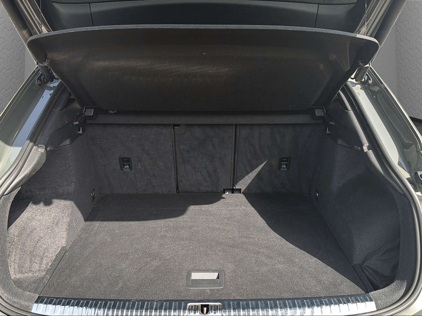 AUDI Q3 Sportback 35 TFSI S line Attraction S-tronic-image-9