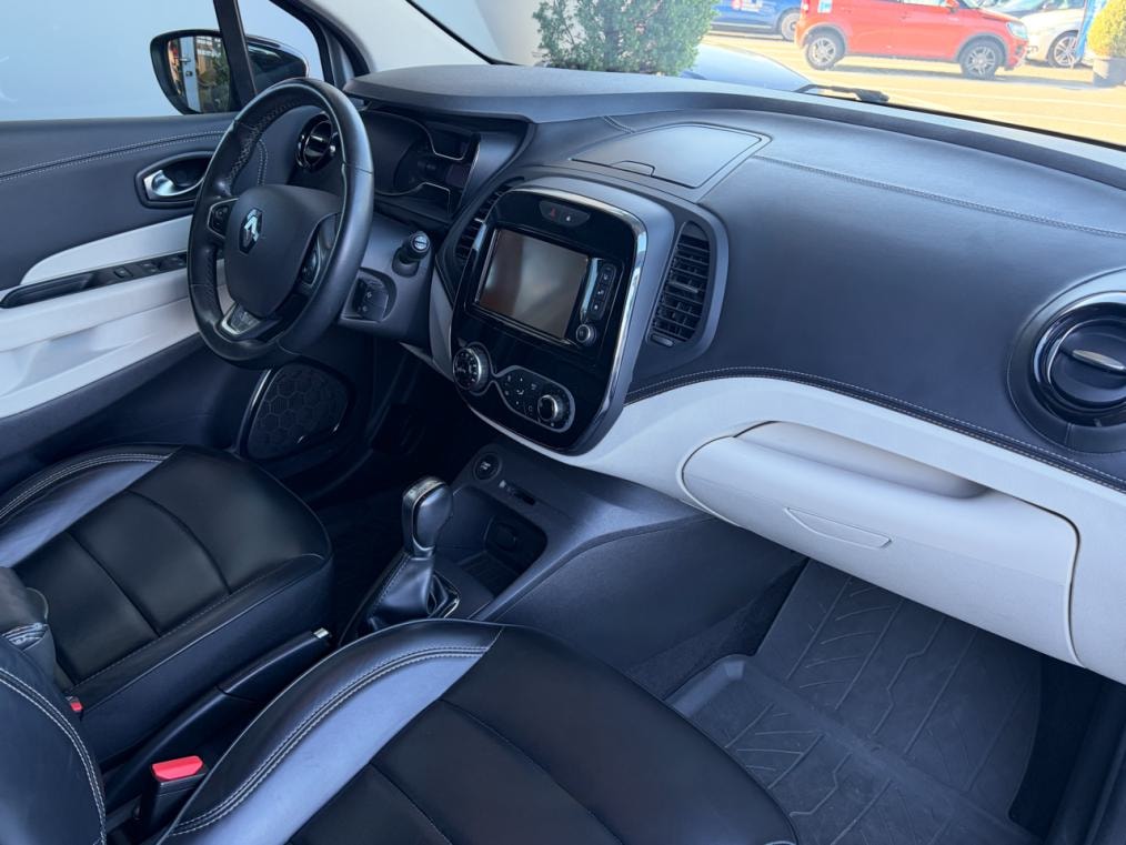 RENAULT Captur 1.2 T 16V Initiale Paris EDC-image-8