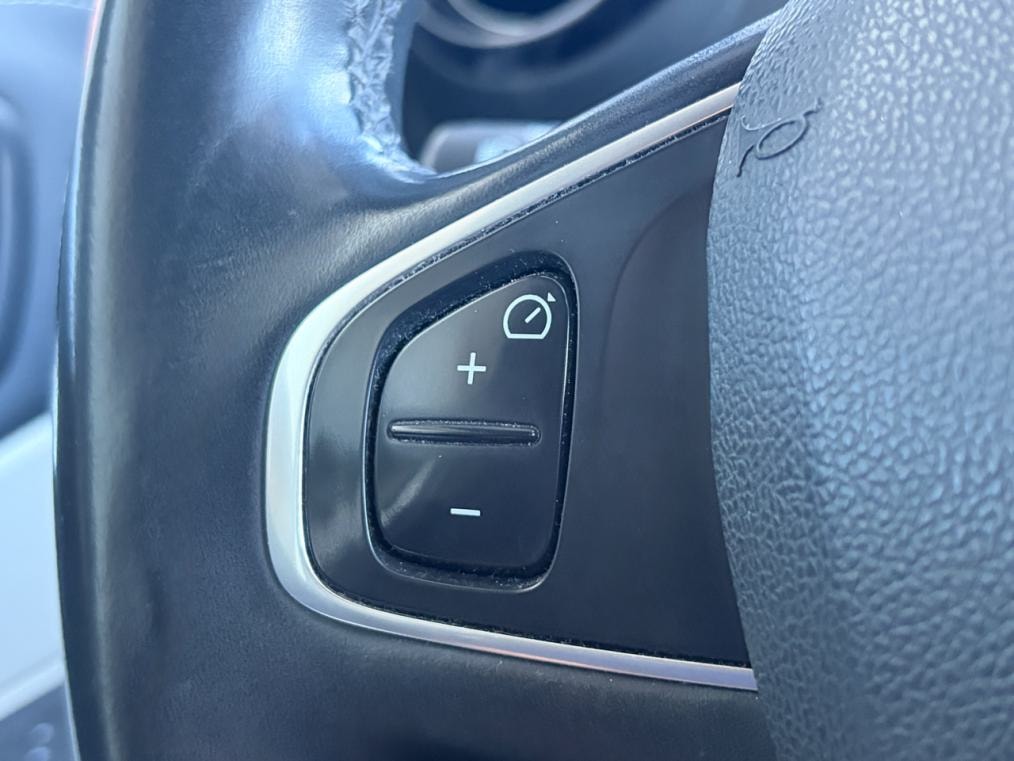 RENAULT Captur 1.2 T 16V Initiale Paris EDC-image-5