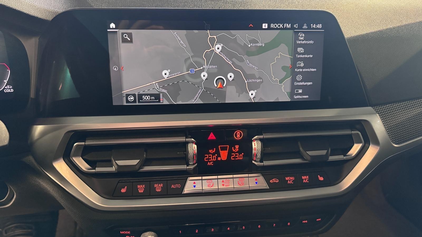 BMW 320d xDrive Touring M Sport Steptronic-image-11