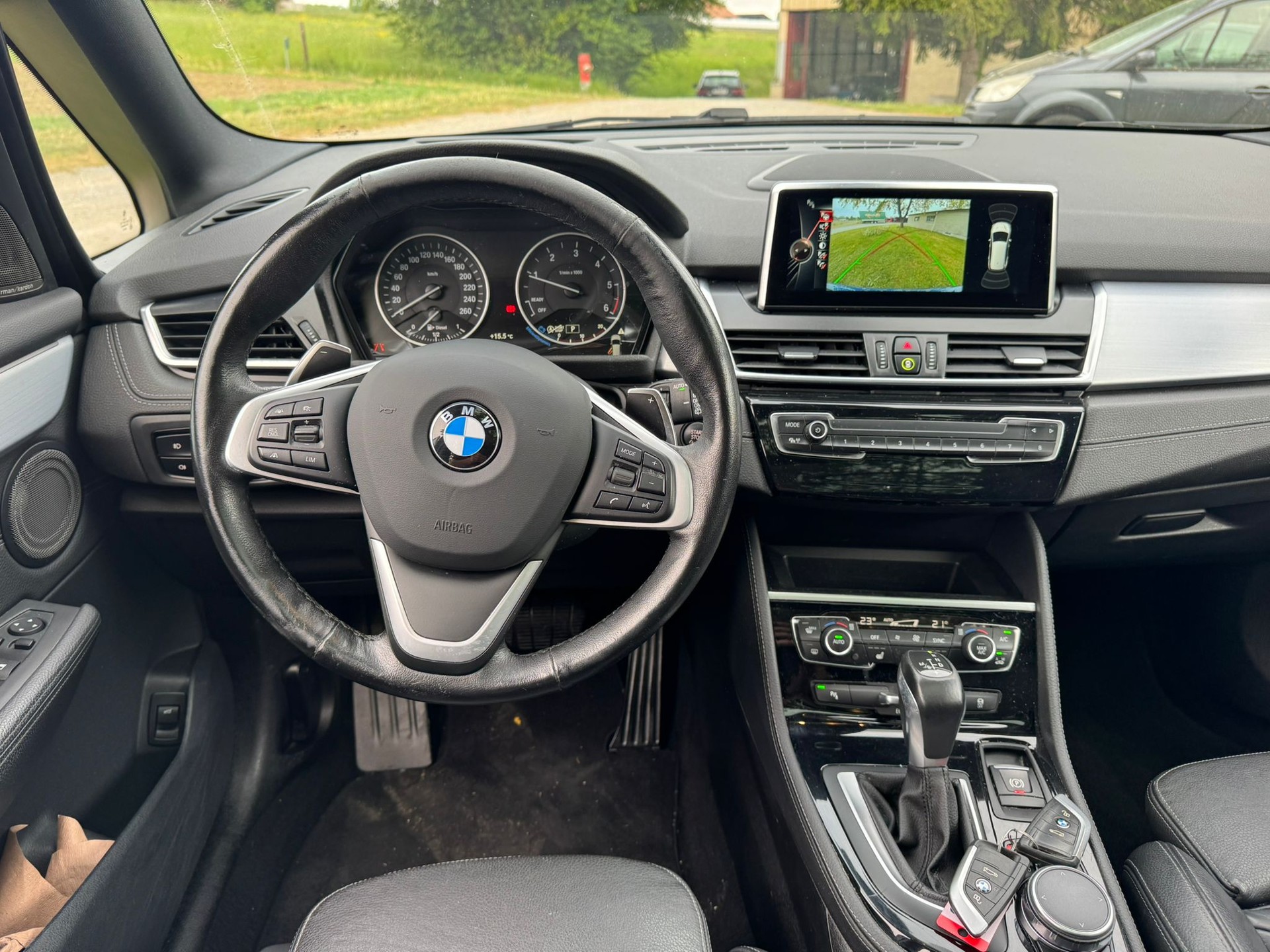 BMW 220d xDrive Gran Tourer Sport Line Steptronic-image-11