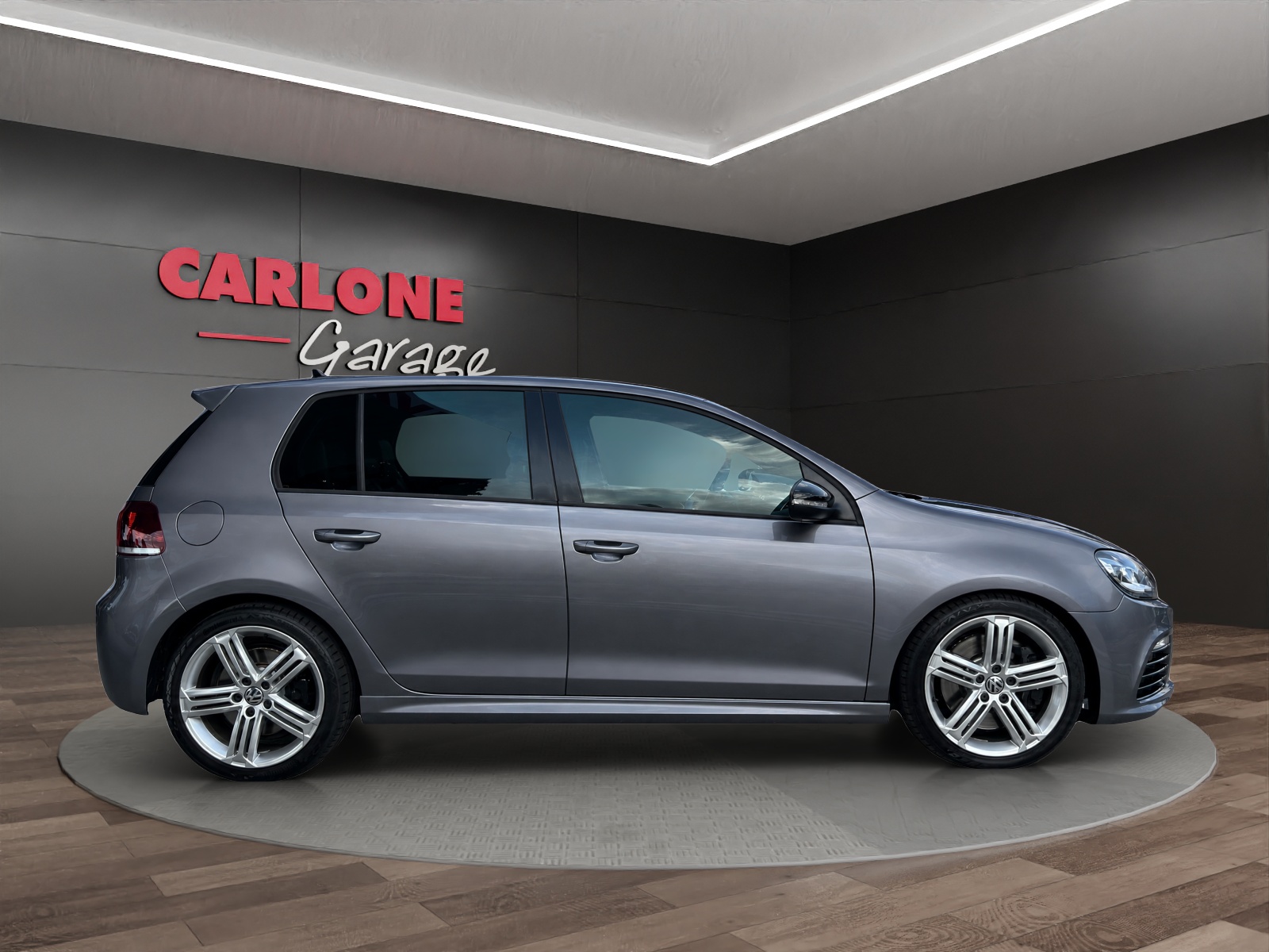 VW Golf VI 2.0 TSI R DSG 4motion-image-1