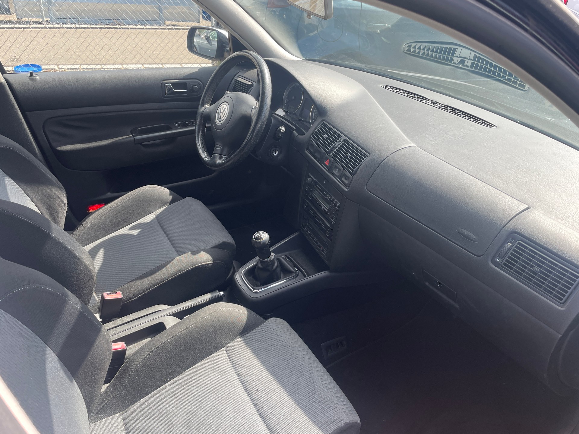 VW Golf 1.6 16V Pacific-image-8