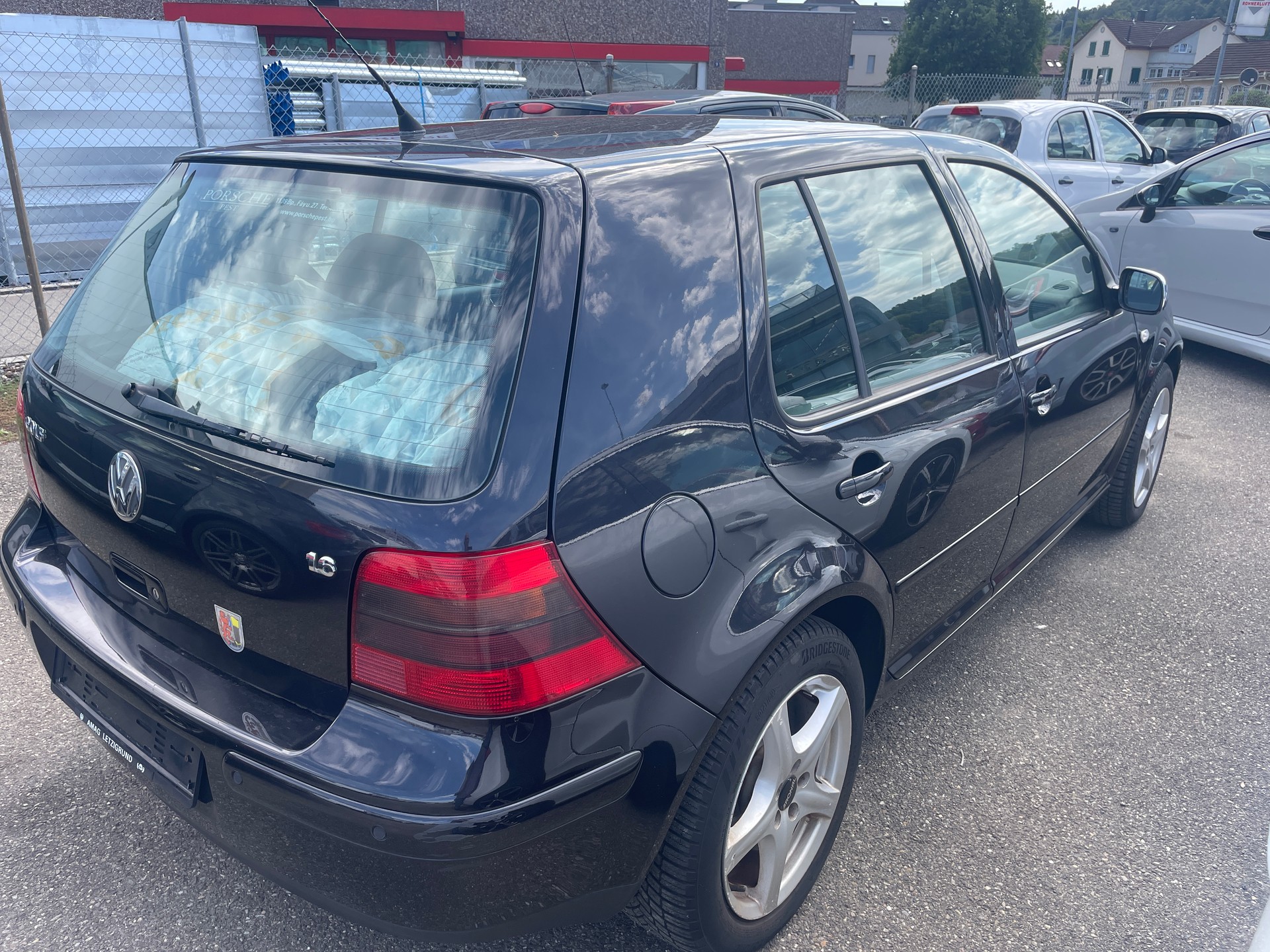 VW Golf 1.6 16V Pacific-image-4