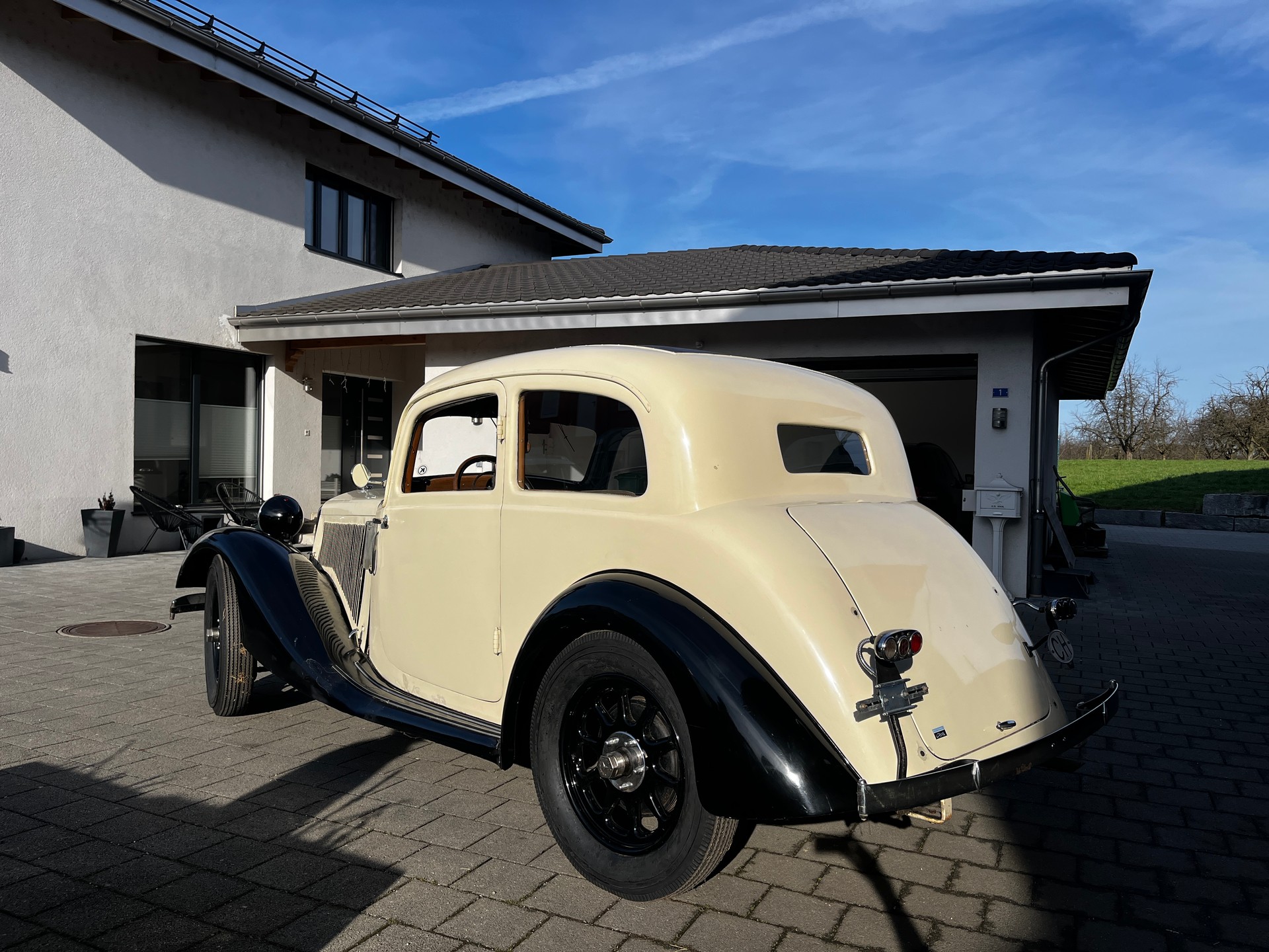 MERCEDES-BENZ 260 Stuttgart W11-image-2