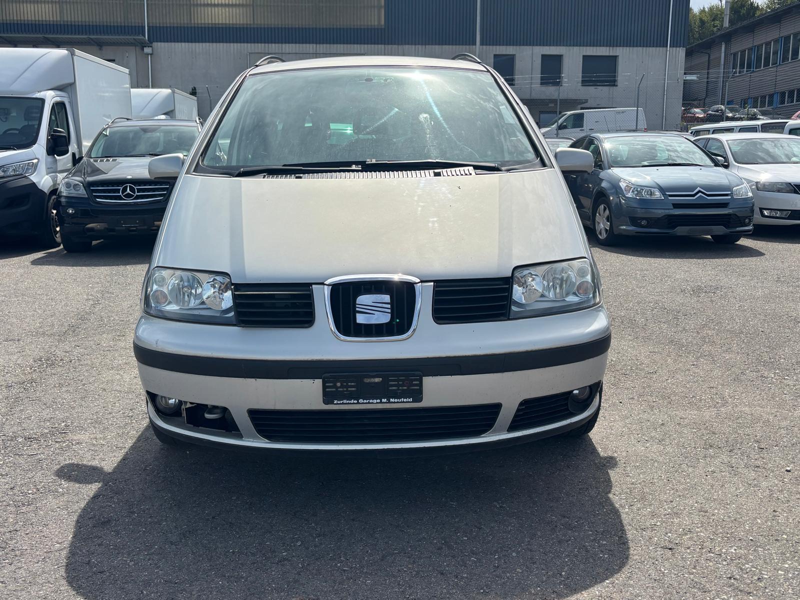 SEAT Alhambra 2.8 VR6 Signo Automatic-image-4