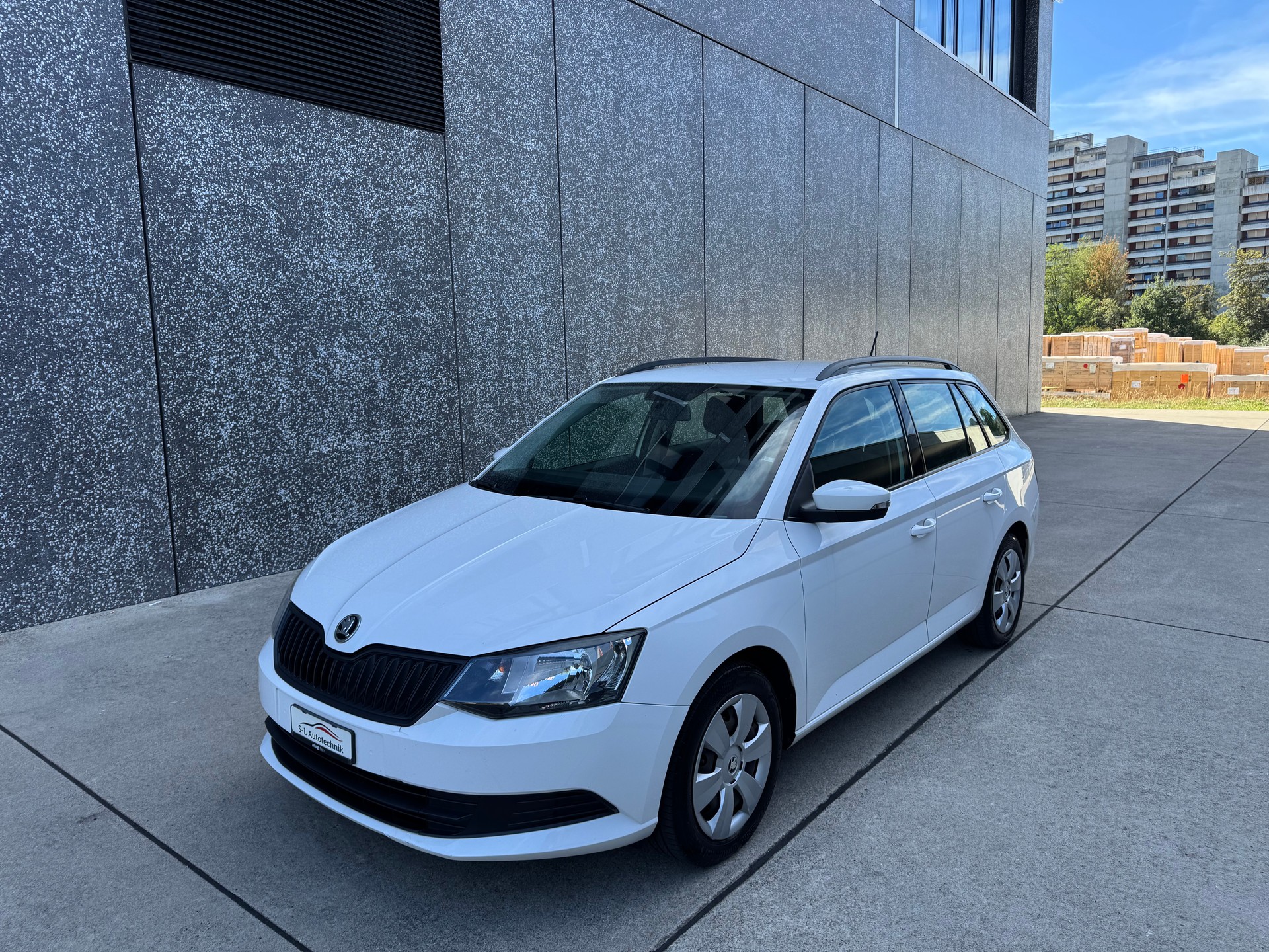 SKODA Fabia 1.2 TSI Active-image-0