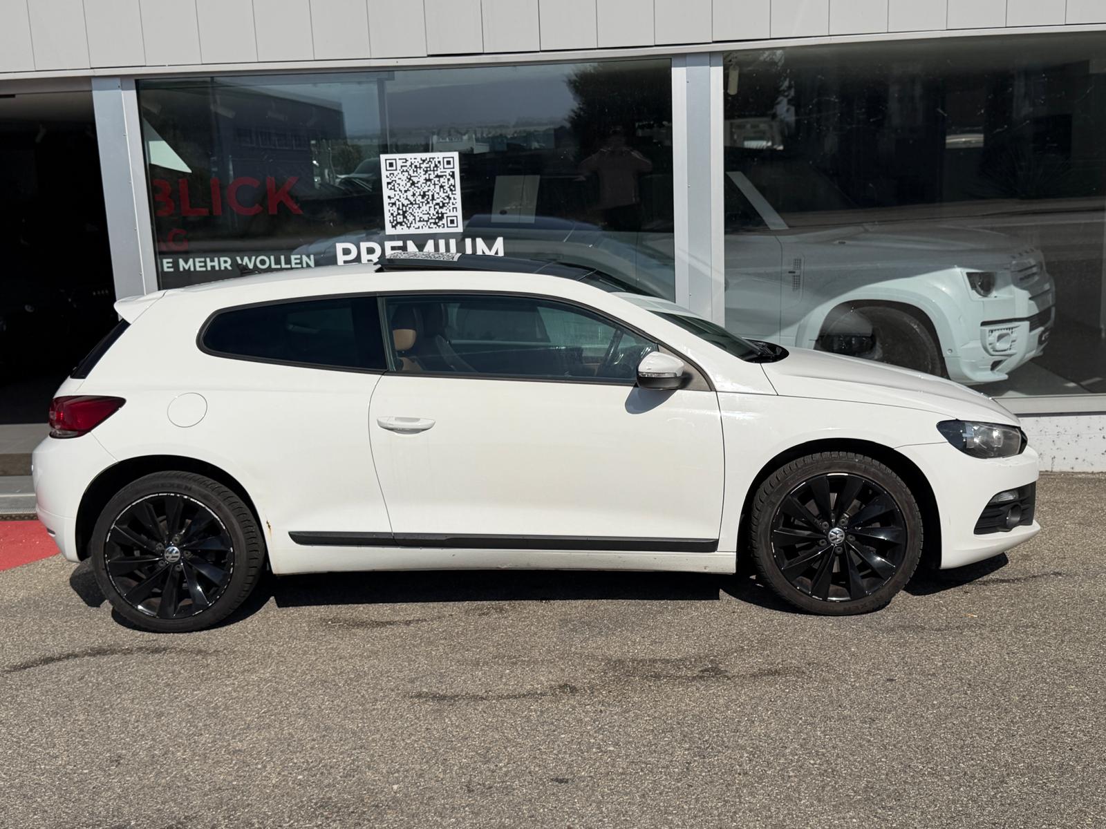 VW Scirocco 2.0 TSI-image-3