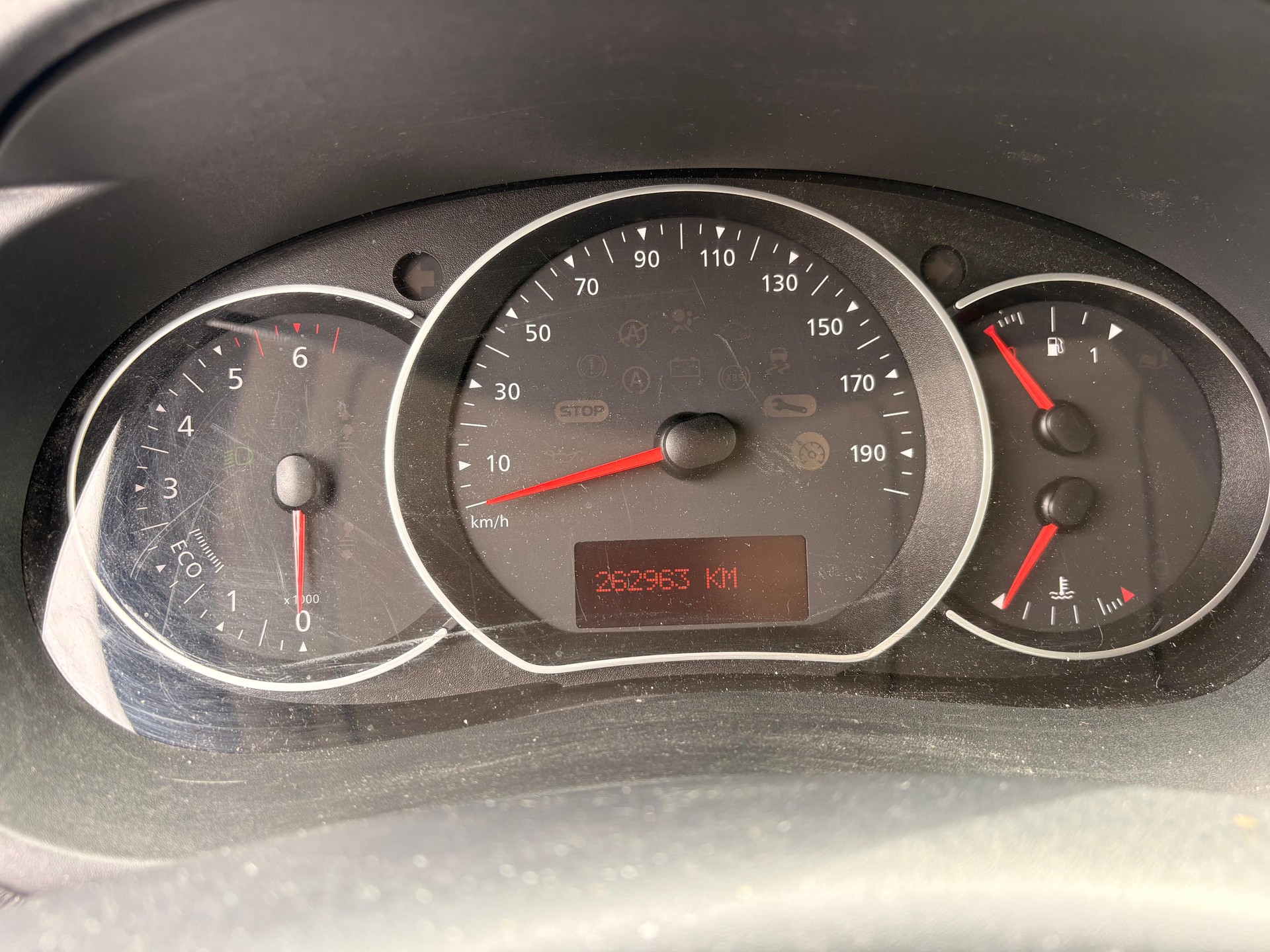 RENAULT Kangoo 1.5 dCi Swiss Edition-image-12