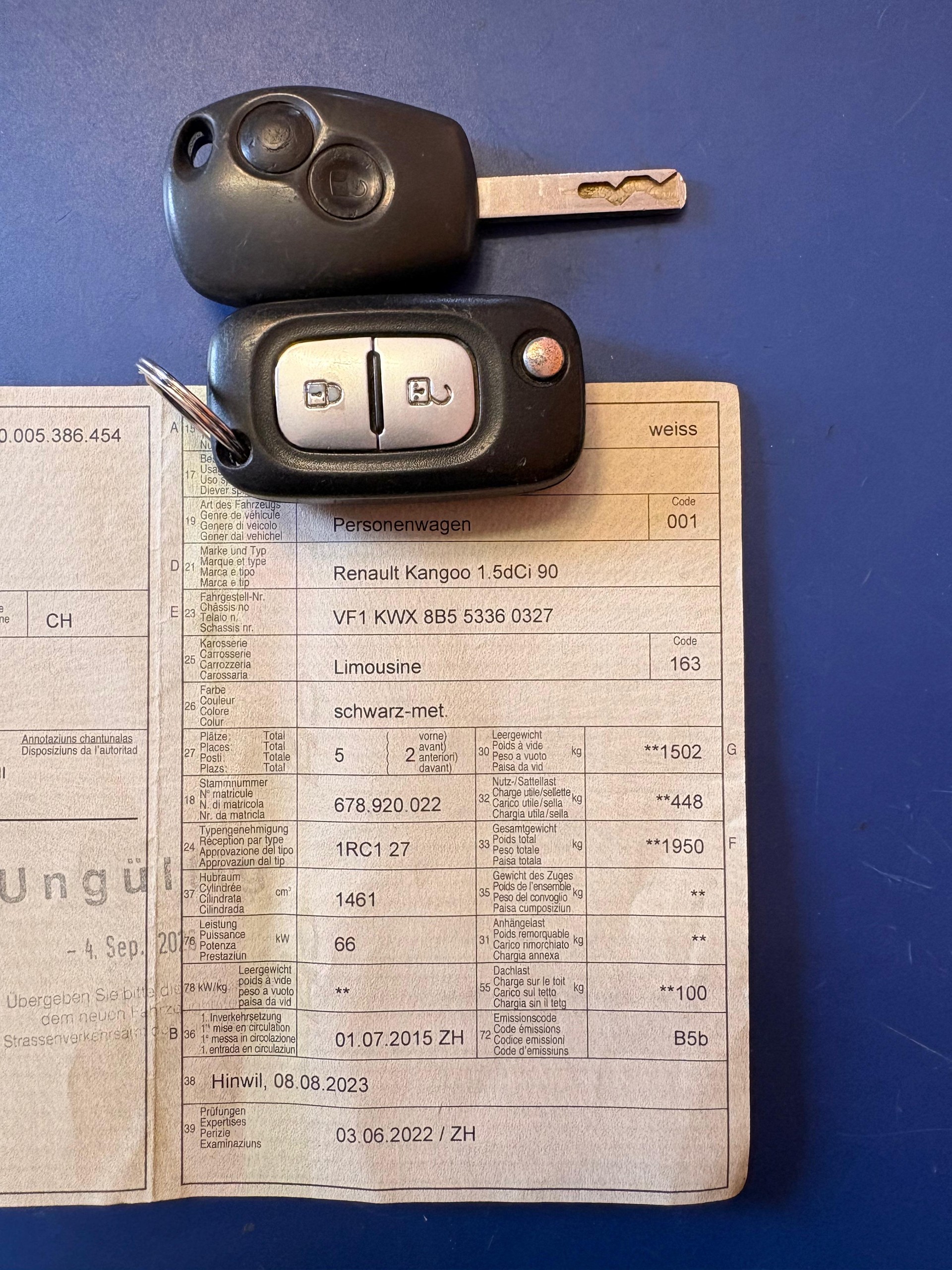 RENAULT Kangoo 1.5 dCi Swiss Edition-image-11
