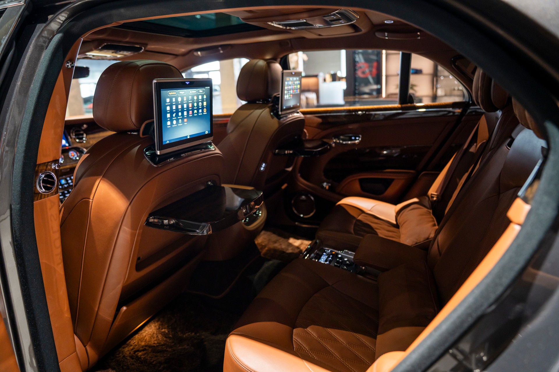 BENTLEY Mulsanne Speed-image-18