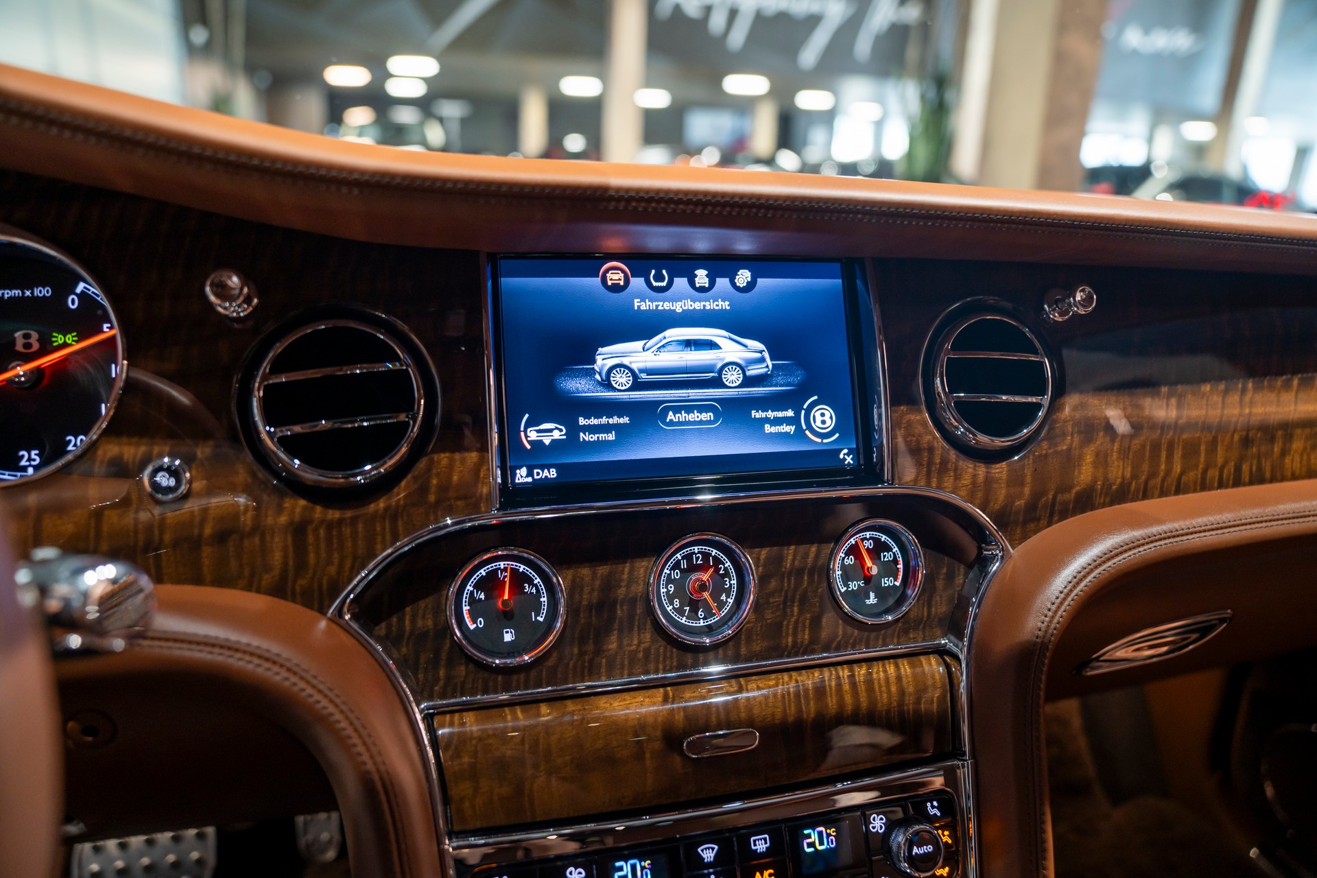 BENTLEY Mulsanne Speed-image-15