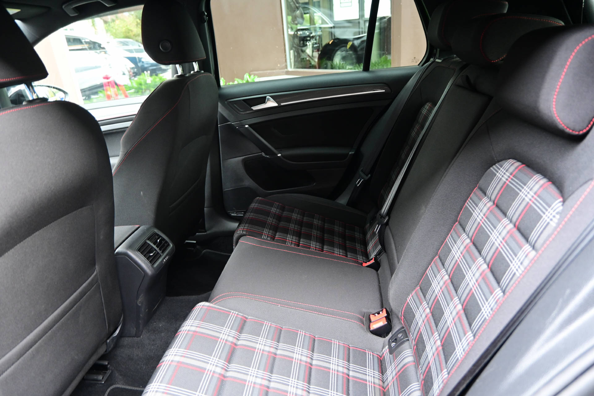 VW Golf VII 2.0 TSI GTI Performance *Abstandstempomat*LED Scheinwerfer*-image-21