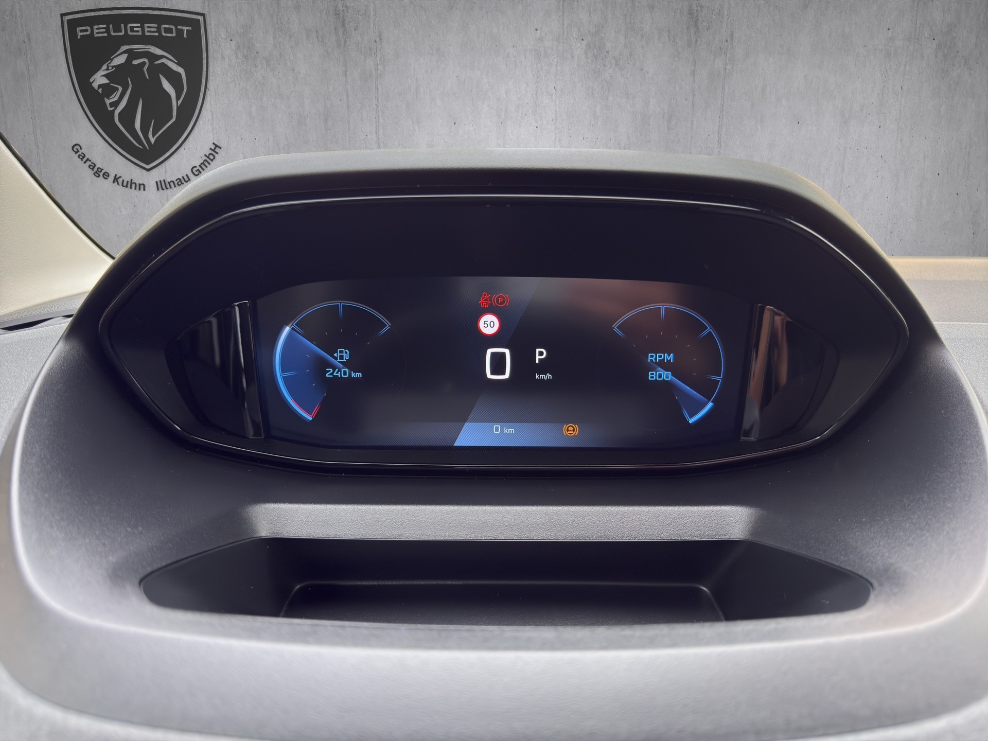 PEUGEOT Rifter Long 1.5 BlueHDi 130 Family Edition-image-10