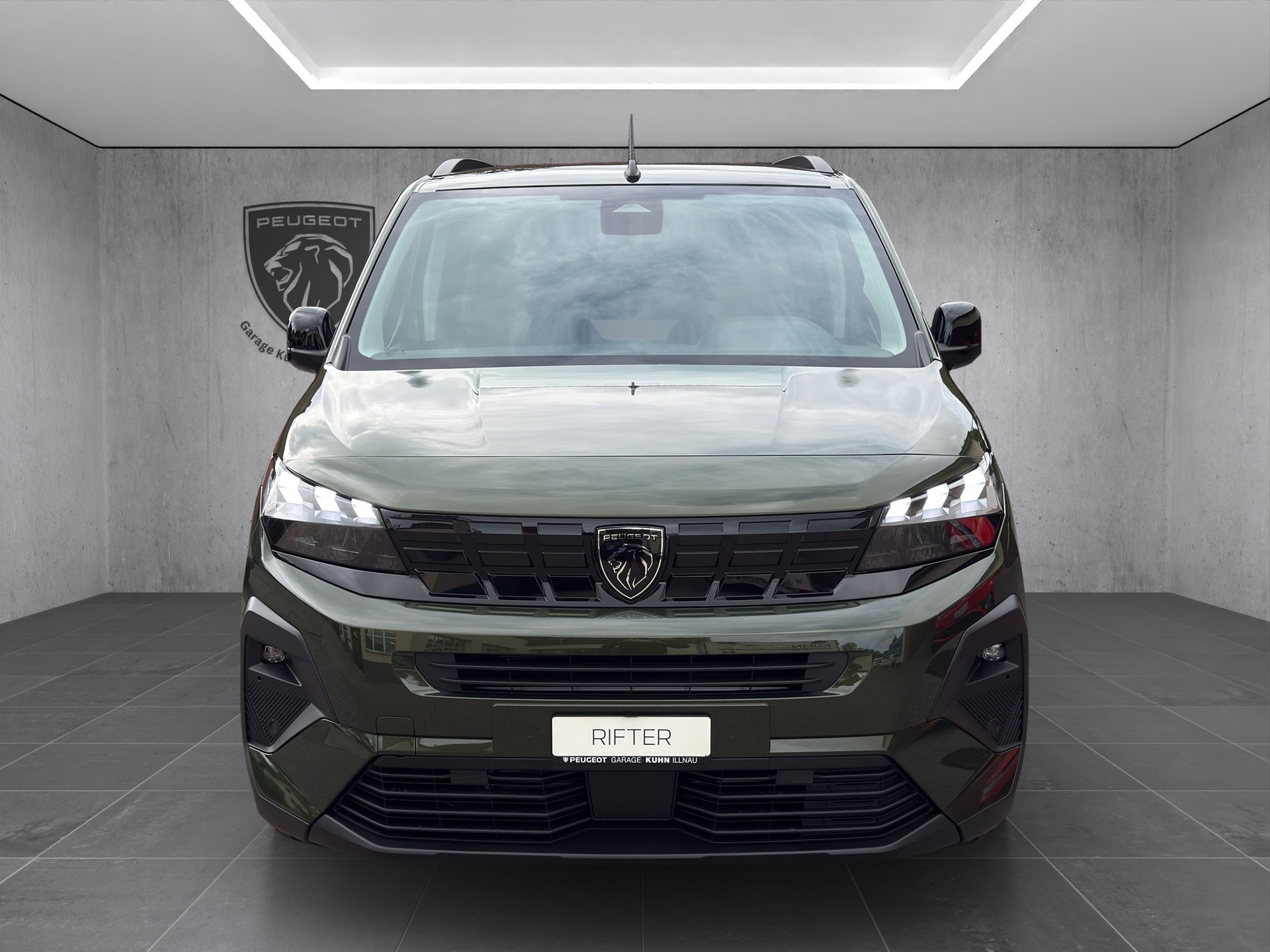 PEUGEOT Rifter Long 1.5 BlueHDi 130 Family Edition-image-1