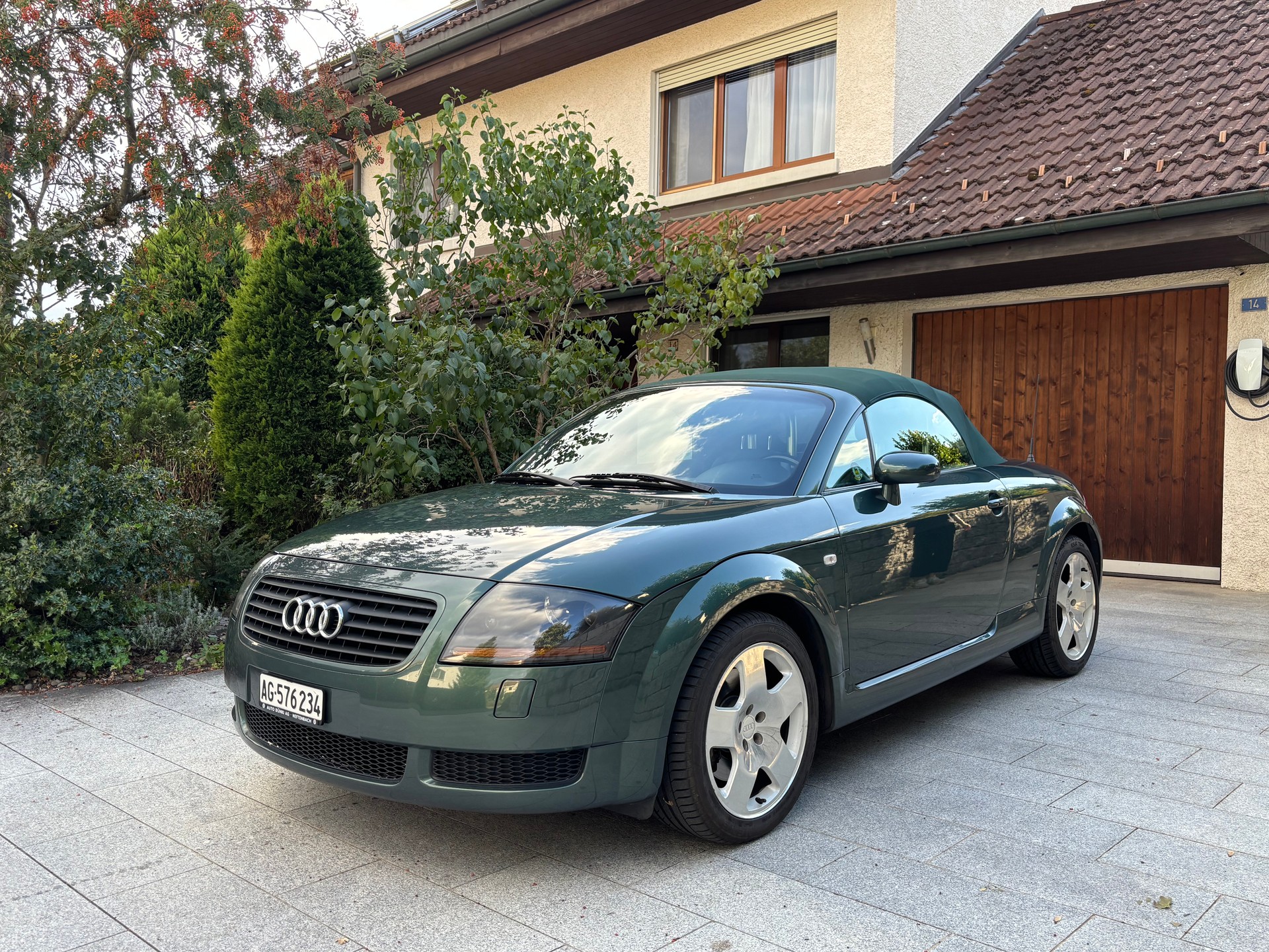 AUDI 1.8 20V Turbo 180 ESP-image-1
