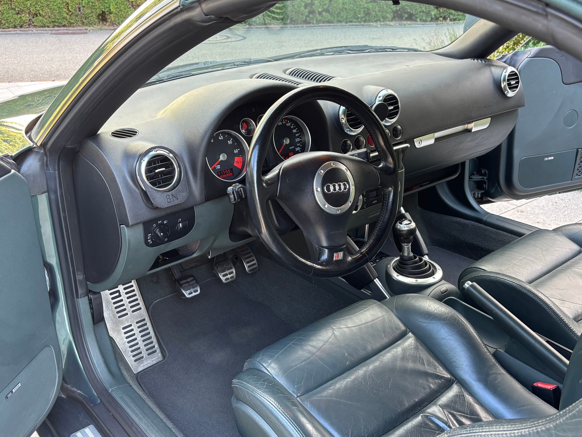 AUDI 1.8 20V Turbo 180 ESP-image-4