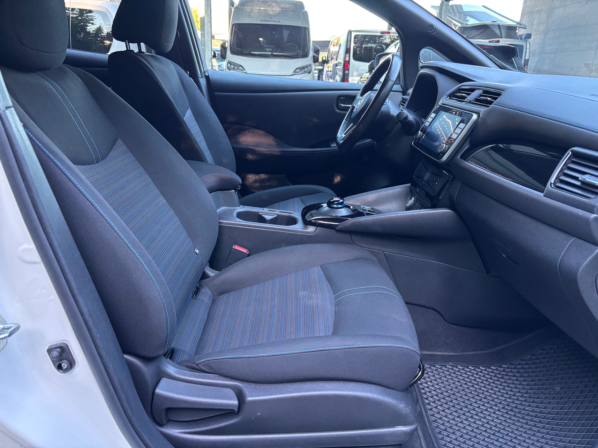 NISSAN Leaf e+ N-Connecta 62 kWh(incl batt-image-7