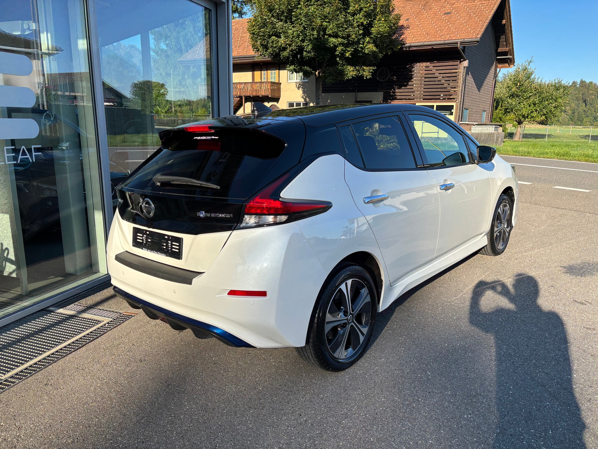 NISSAN Leaf e+ N-Connecta 62 kWh(incl batt-image-3