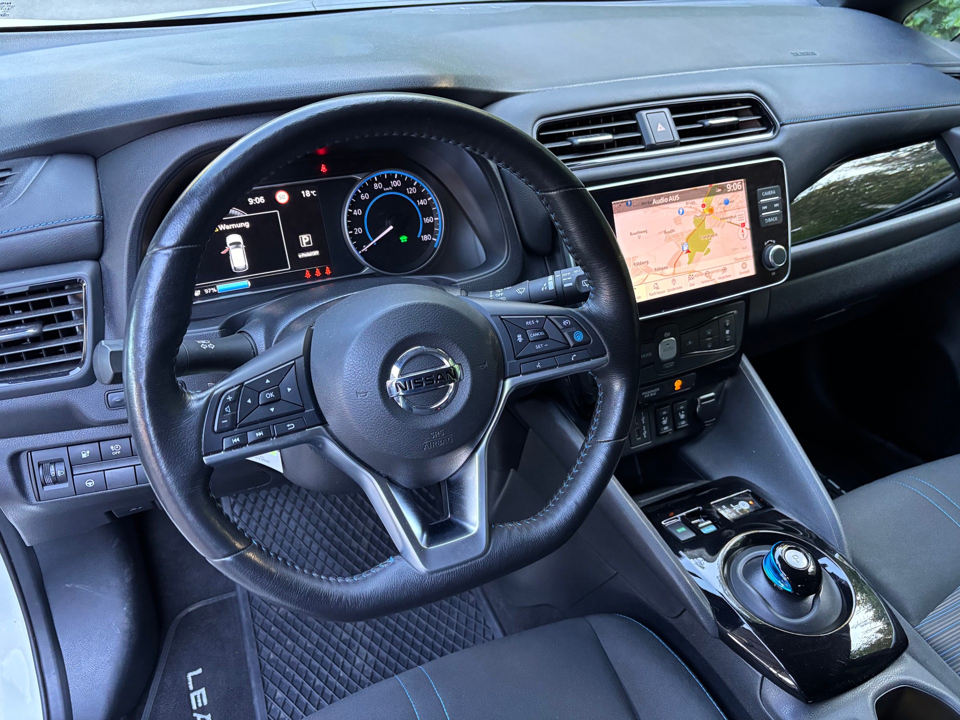 NISSAN Leaf e+ N-Connecta 62 kWh(incl batt-image-11