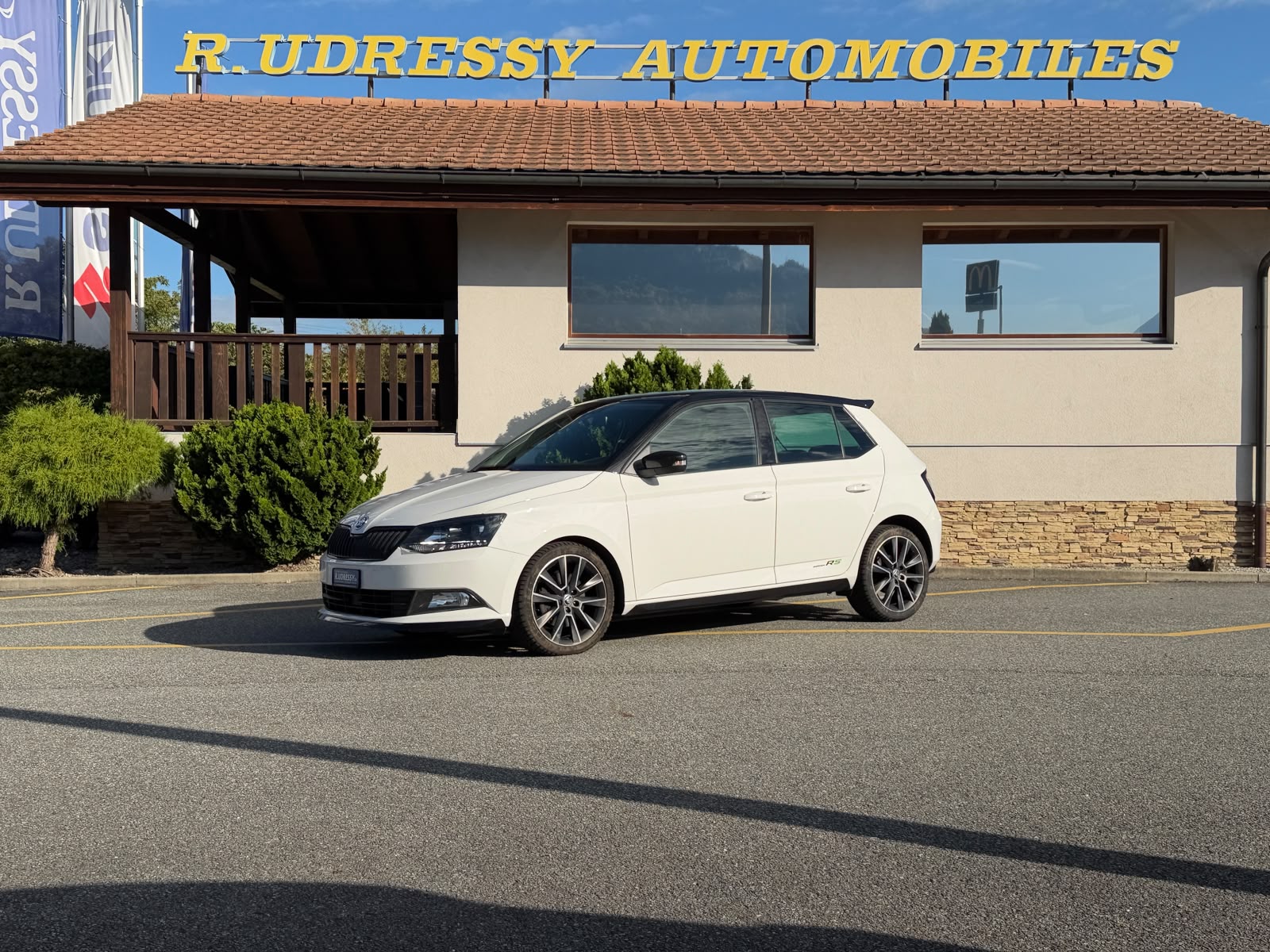 SKODA Fabia 1.4 TSI R5 DSG-image-0