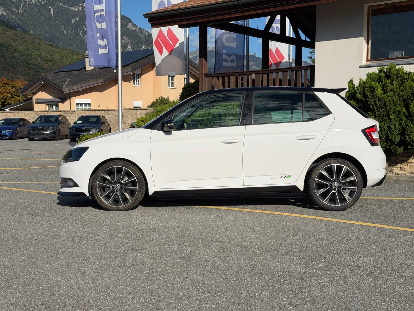 SKODA Fabia 1.4 TSI R5 DSG-image-1