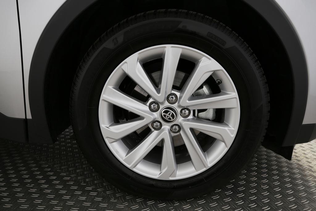 TOYOTA C-HR 1.8 HEV Comfort-image-11