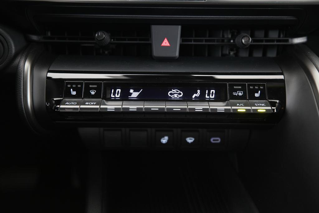 TOYOTA C-HR 1.8 HEV Comfort-image-6