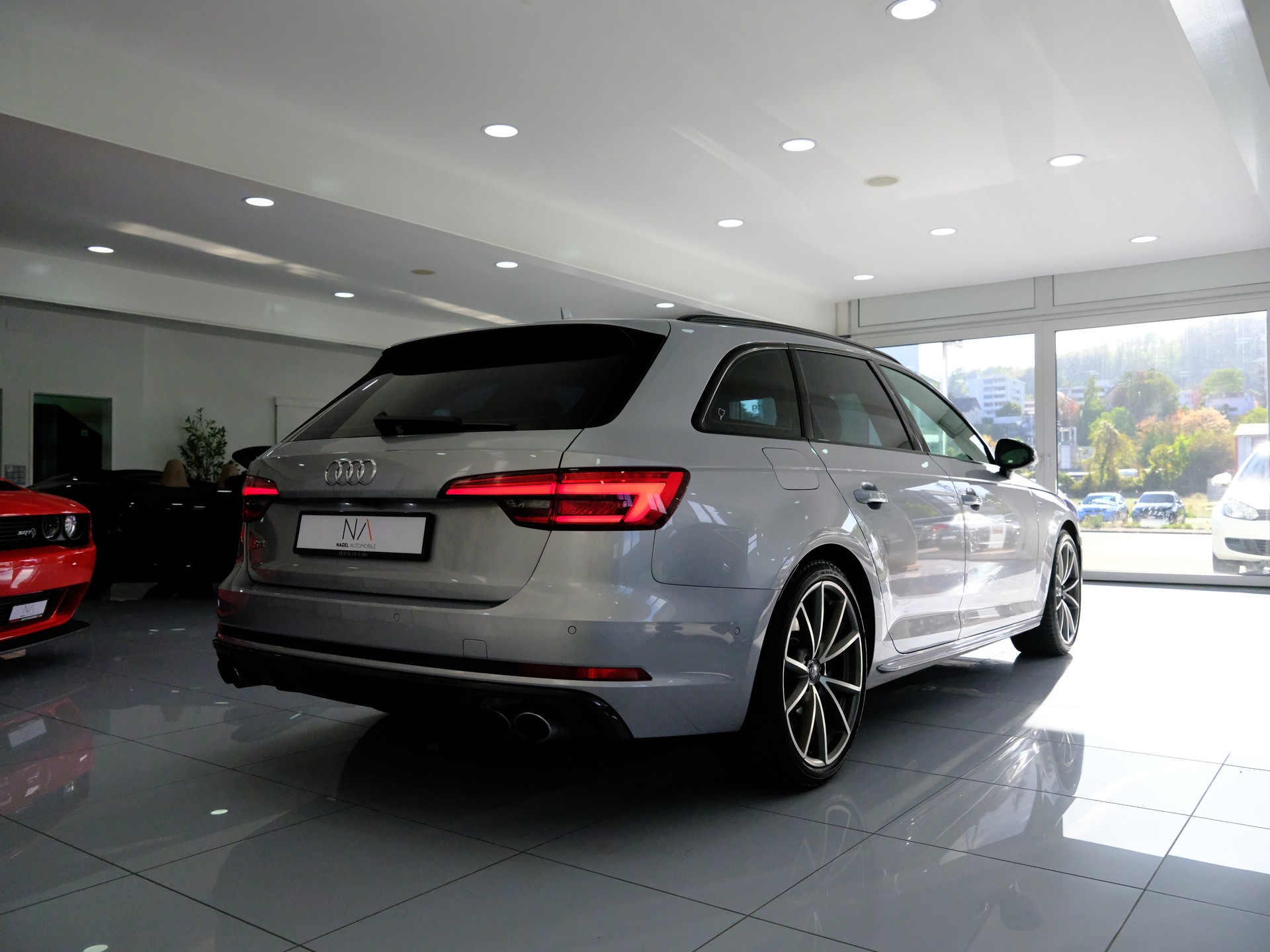 AUDI S4 Avant 3.0 TFSI quattro tiptronic *SITZHEIZUNG* *RÜCKFAHRKAMERA*-image-6