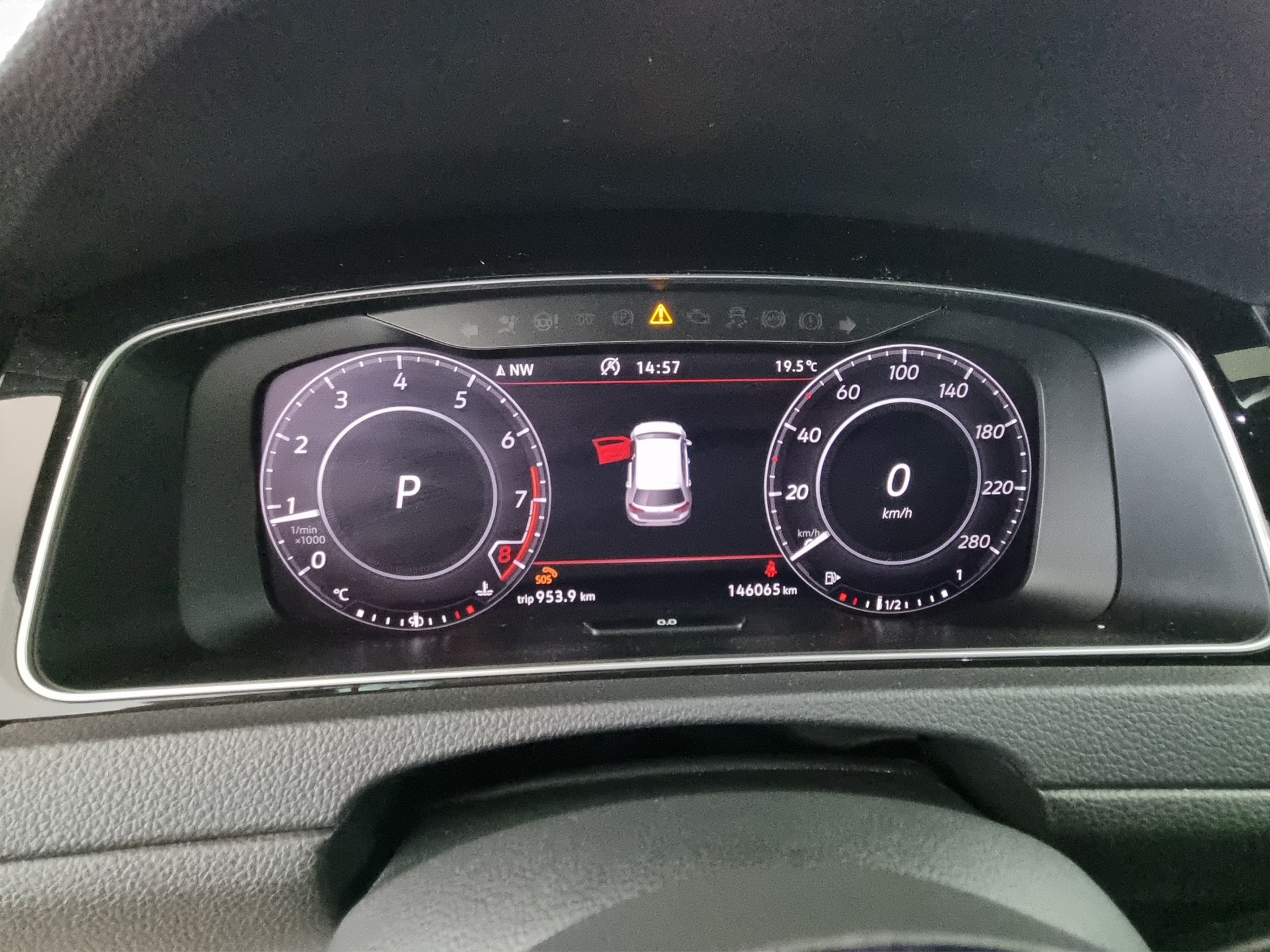 VW Golf VII 2.0 TSI GTI-image-10