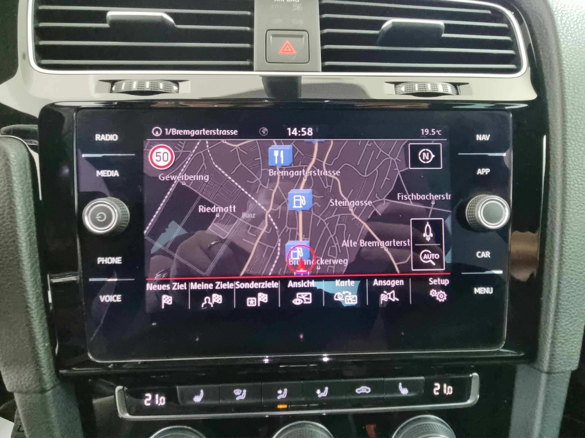 VW Golf VII 2.0 TSI GTI-image-12