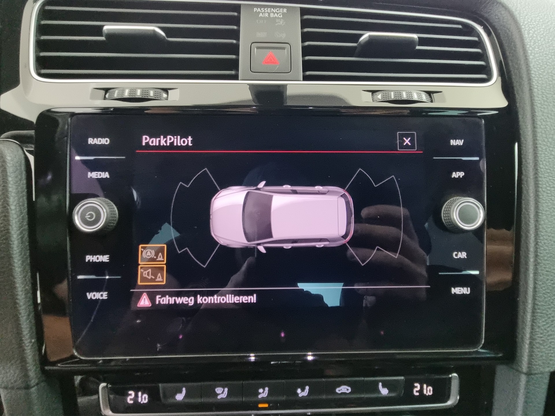 VW Golf VII 2.0 TSI GTI-image-13