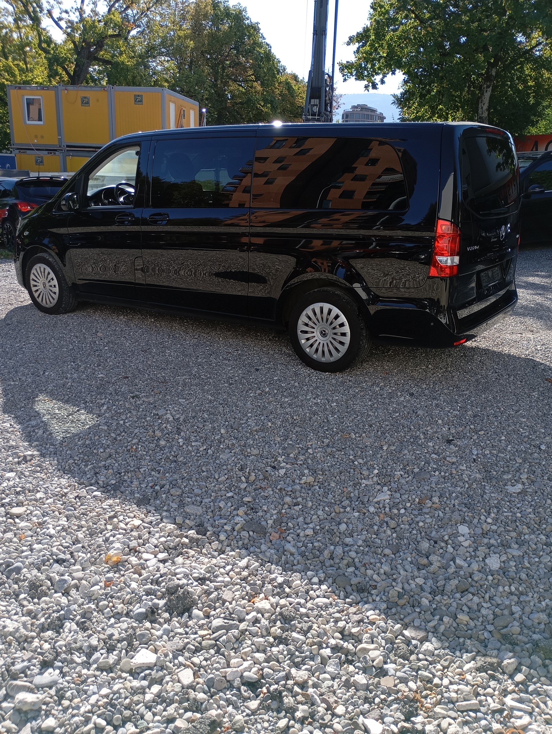 MERCEDES-BENZ V 220 d lang 4Matic 9G-Tronic-image-7