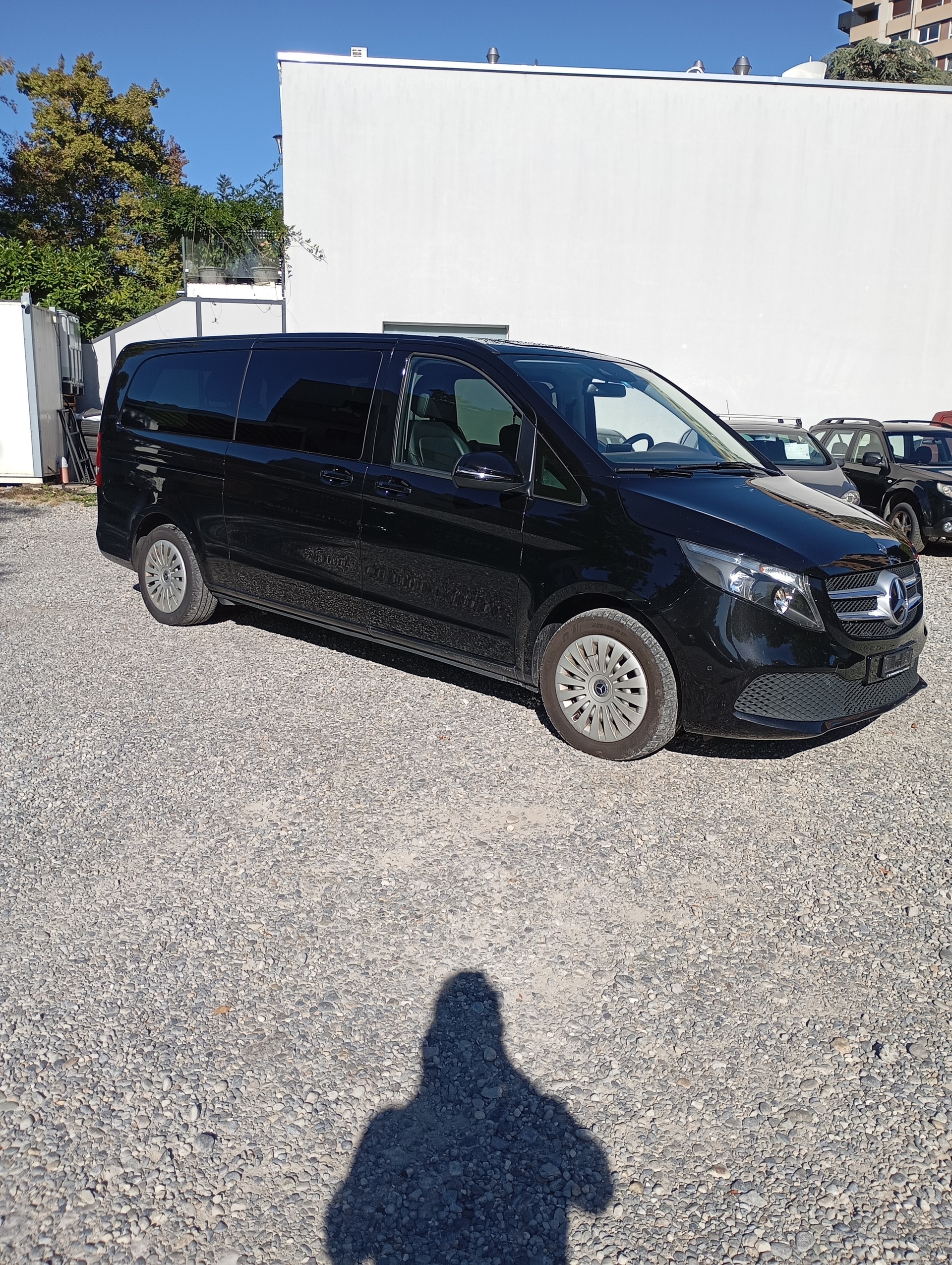 MERCEDES-BENZ V 220 d lang 4Matic 9G-Tronic-image-3