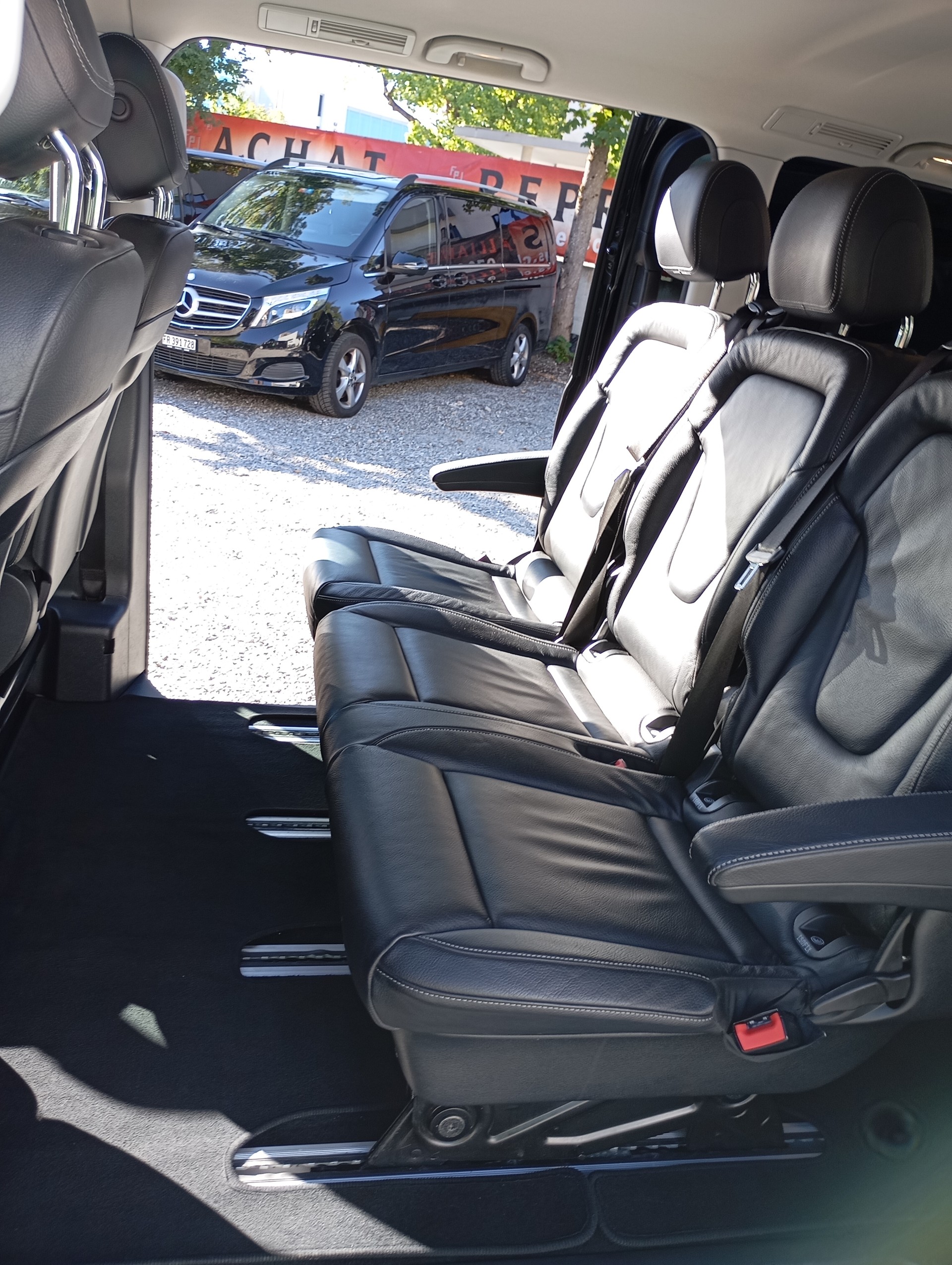 MERCEDES-BENZ V 220 d lang 4Matic 9G-Tronic-image-15