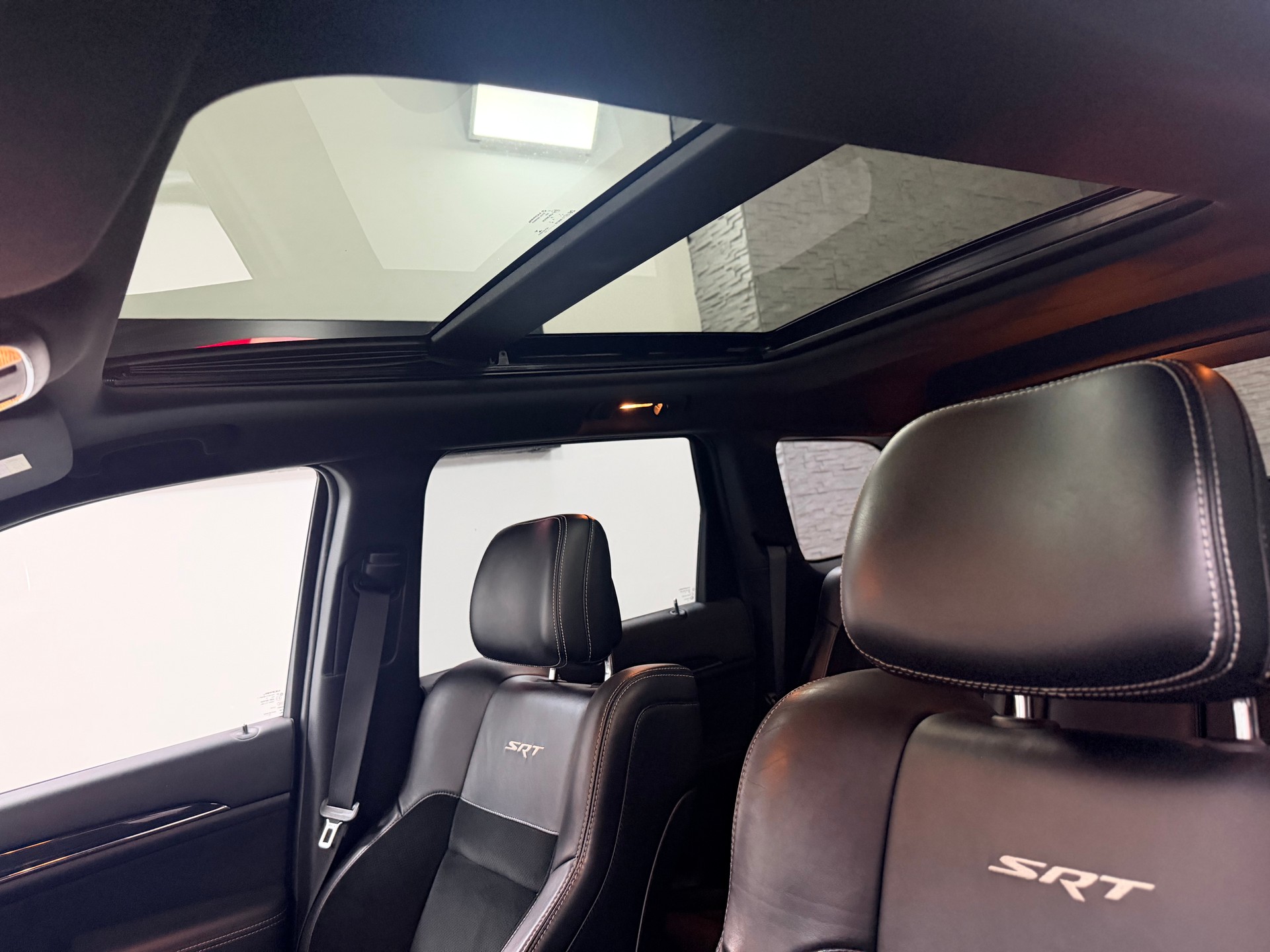 JEEP Grand Cherokee 6.4 V8 HEMI SRT8 Automatic-image-10