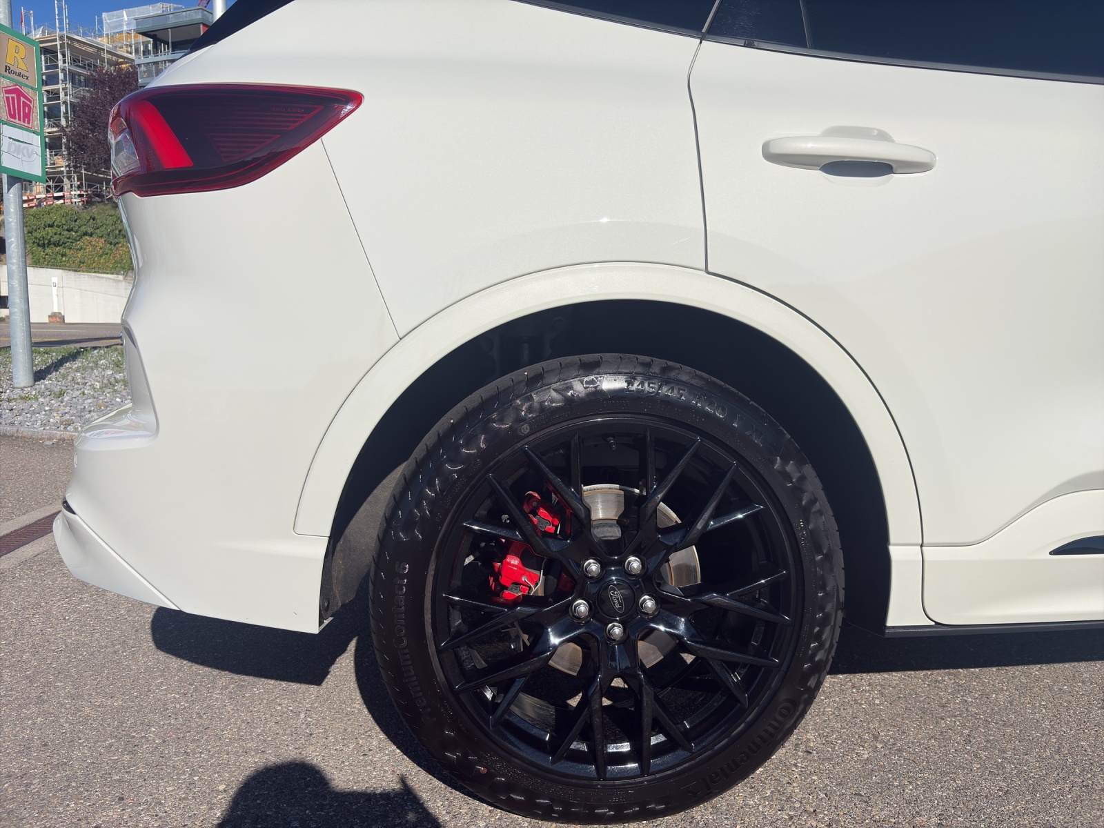 FORD Kuga 2.5 Hybrid Sound Edition 4x4-image-15
