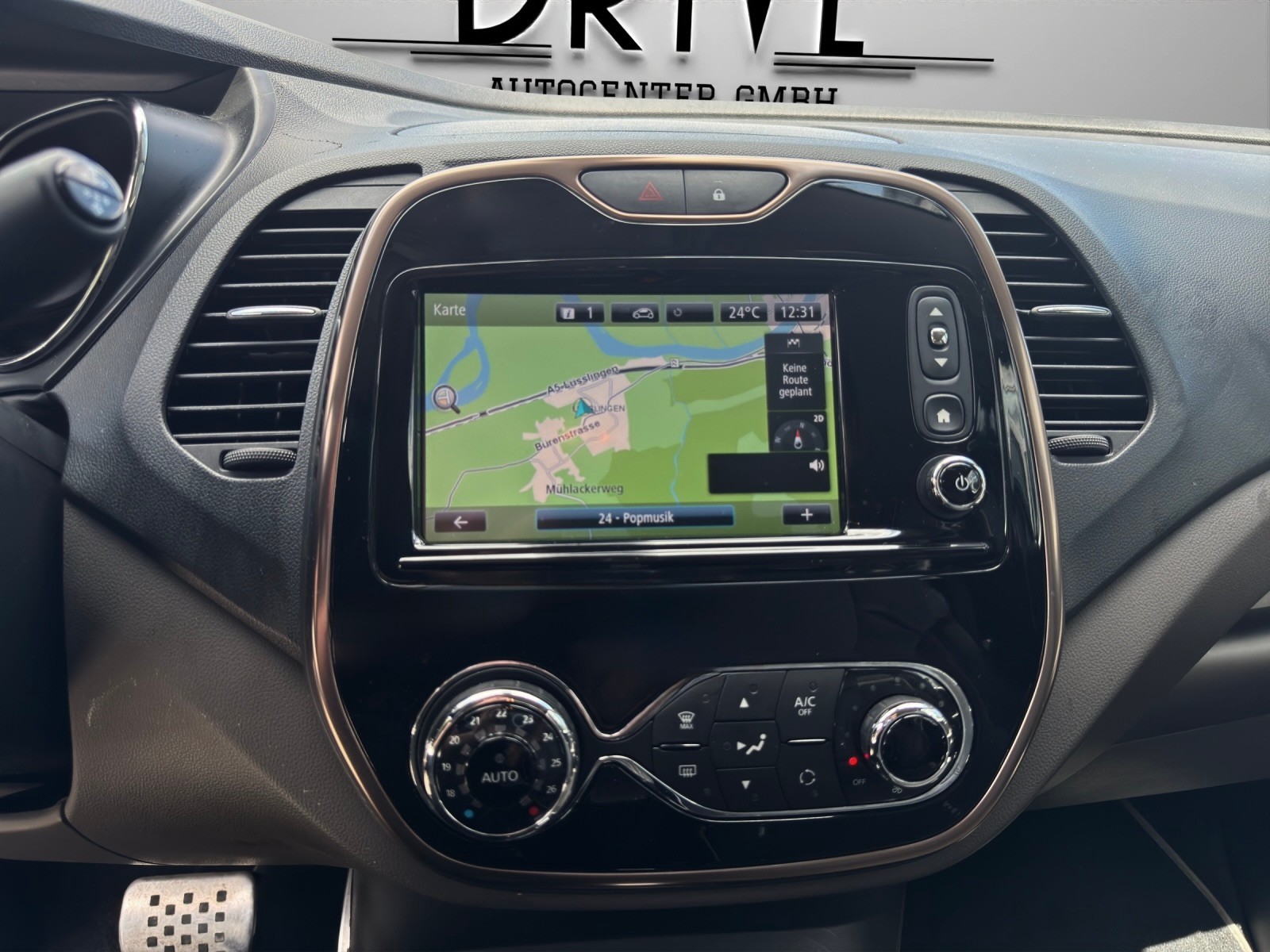 RENAULT Captur 1.2 T 16V Iconic EDC-image-14