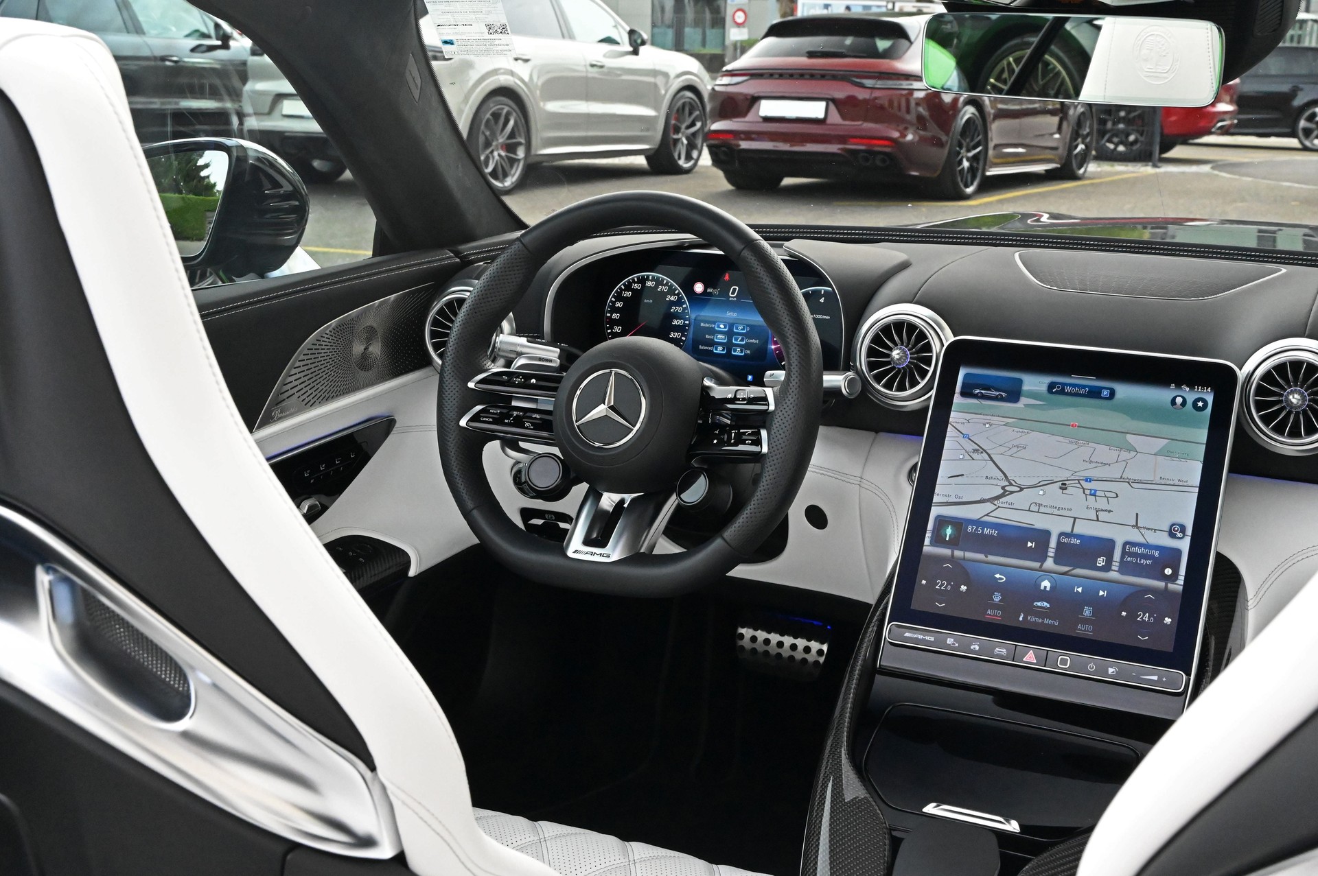 MERCEDES-BENZ AMG SL 63 4matic+ Executive Edition-image-10