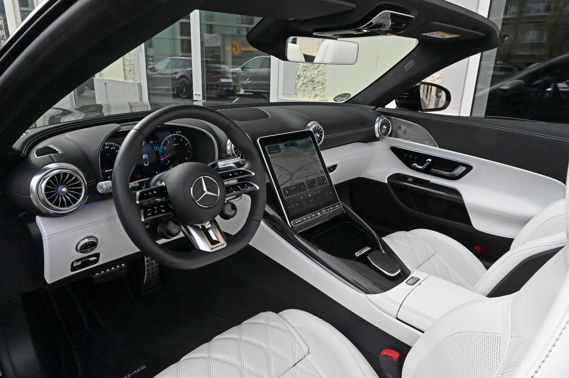 MERCEDES-BENZ AMG SL 63 4matic+ Executive Edition-image-11